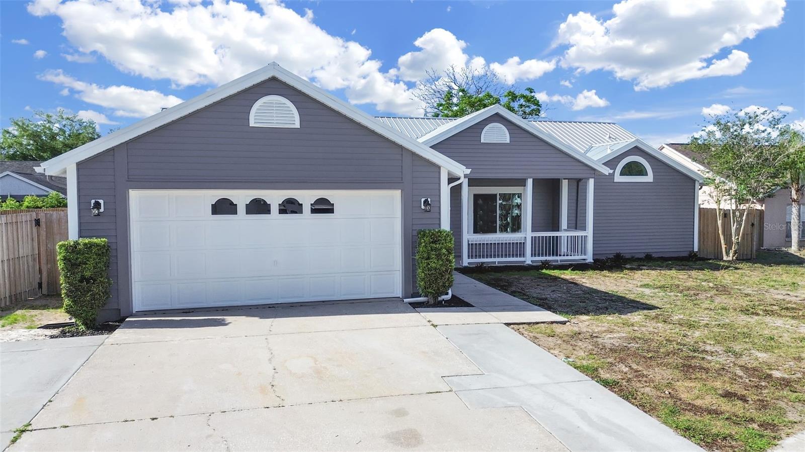 Listing photo id 0 for 10328 Rainbow Oaks Drive