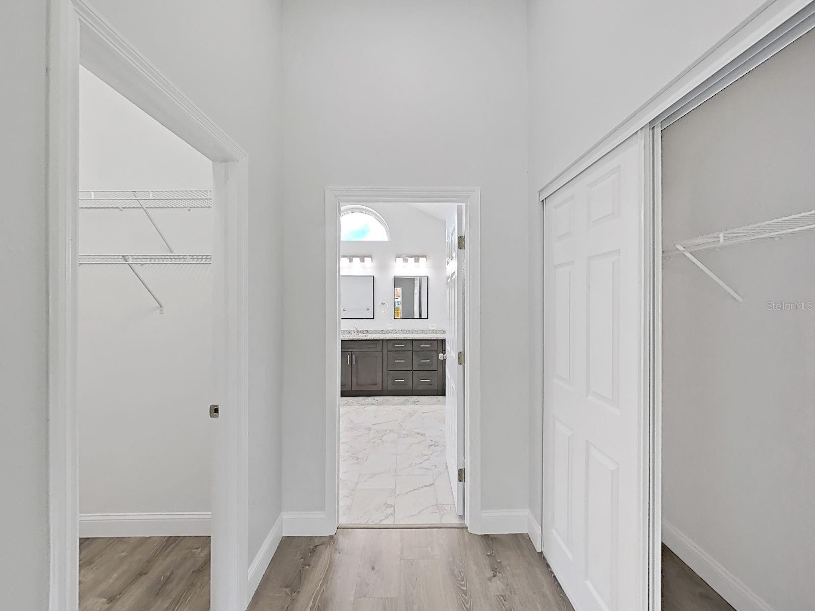 Listing photo id 20 for 10328 Rainbow Oaks Drive