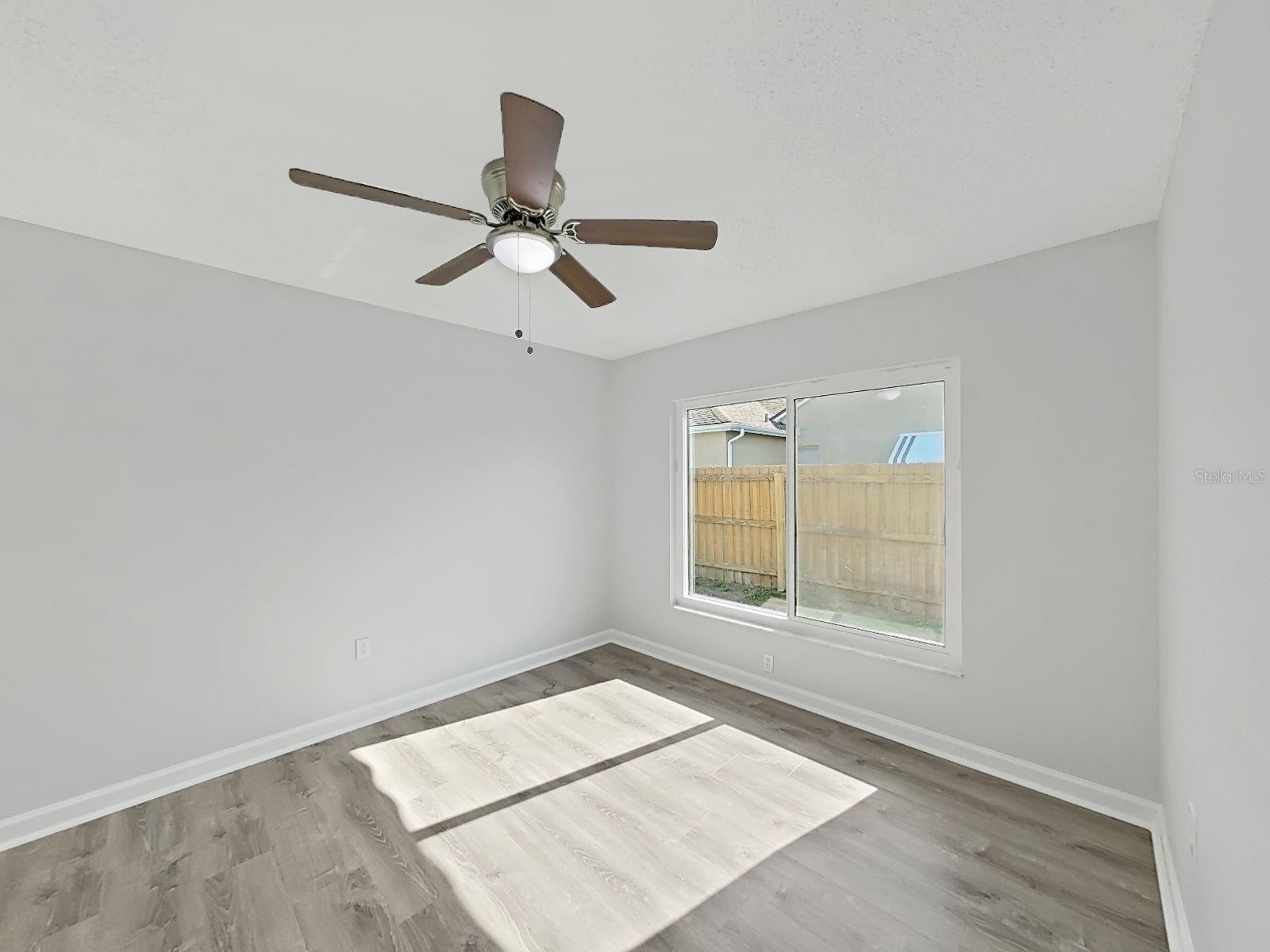 Listing photo id 30 for 10328 Rainbow Oaks Drive