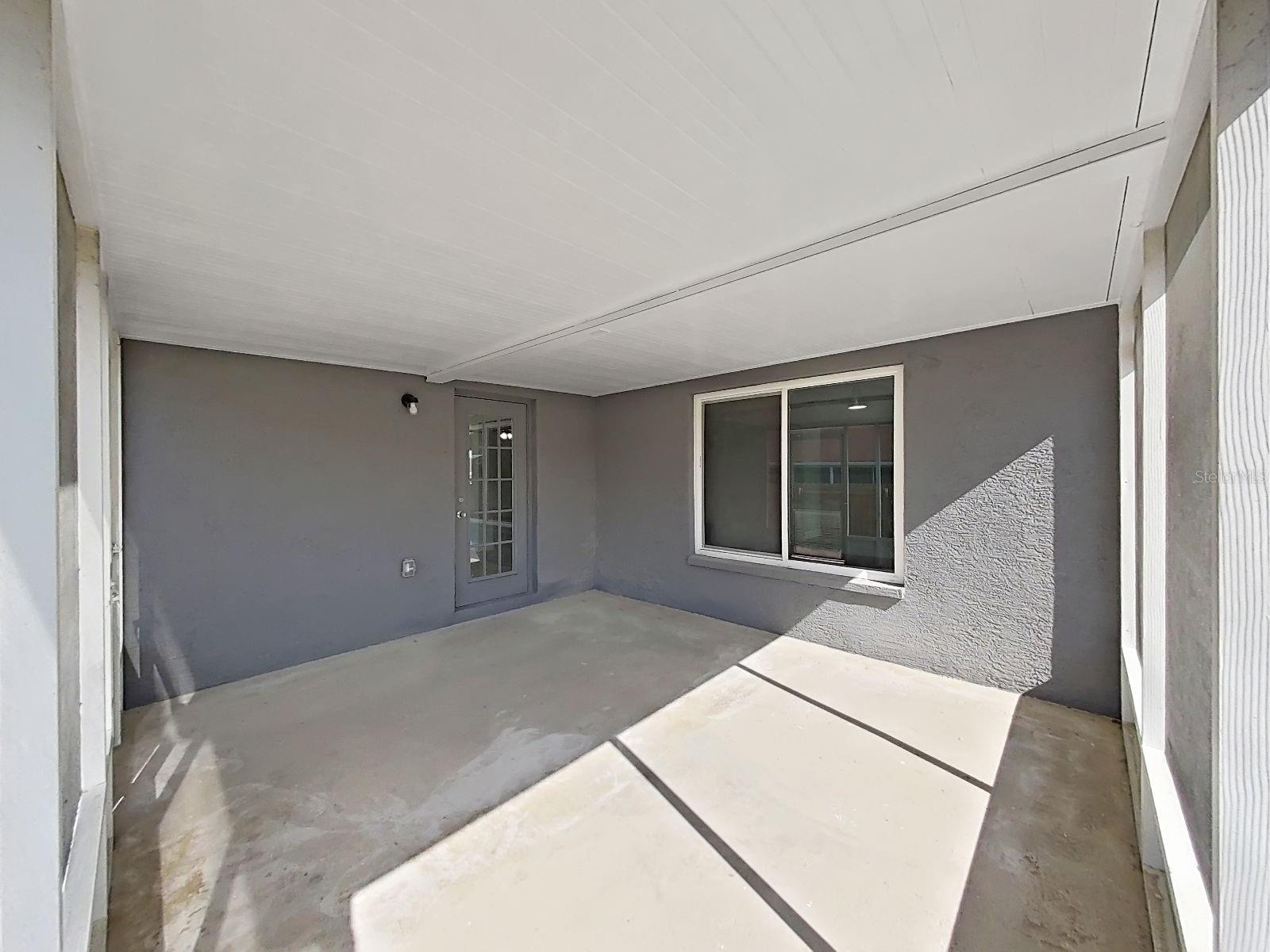 Listing photo id 35 for 10328 Rainbow Oaks Drive