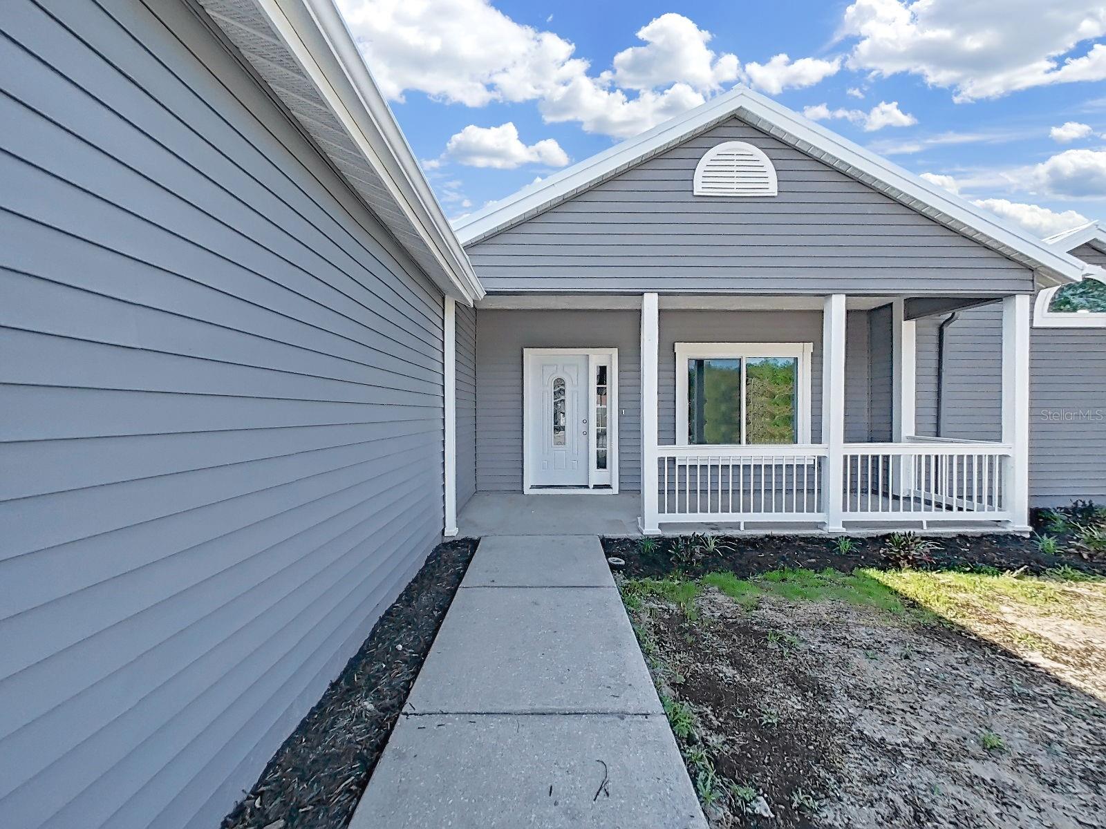 Listing photo id 3 for 10328 Rainbow Oaks Drive