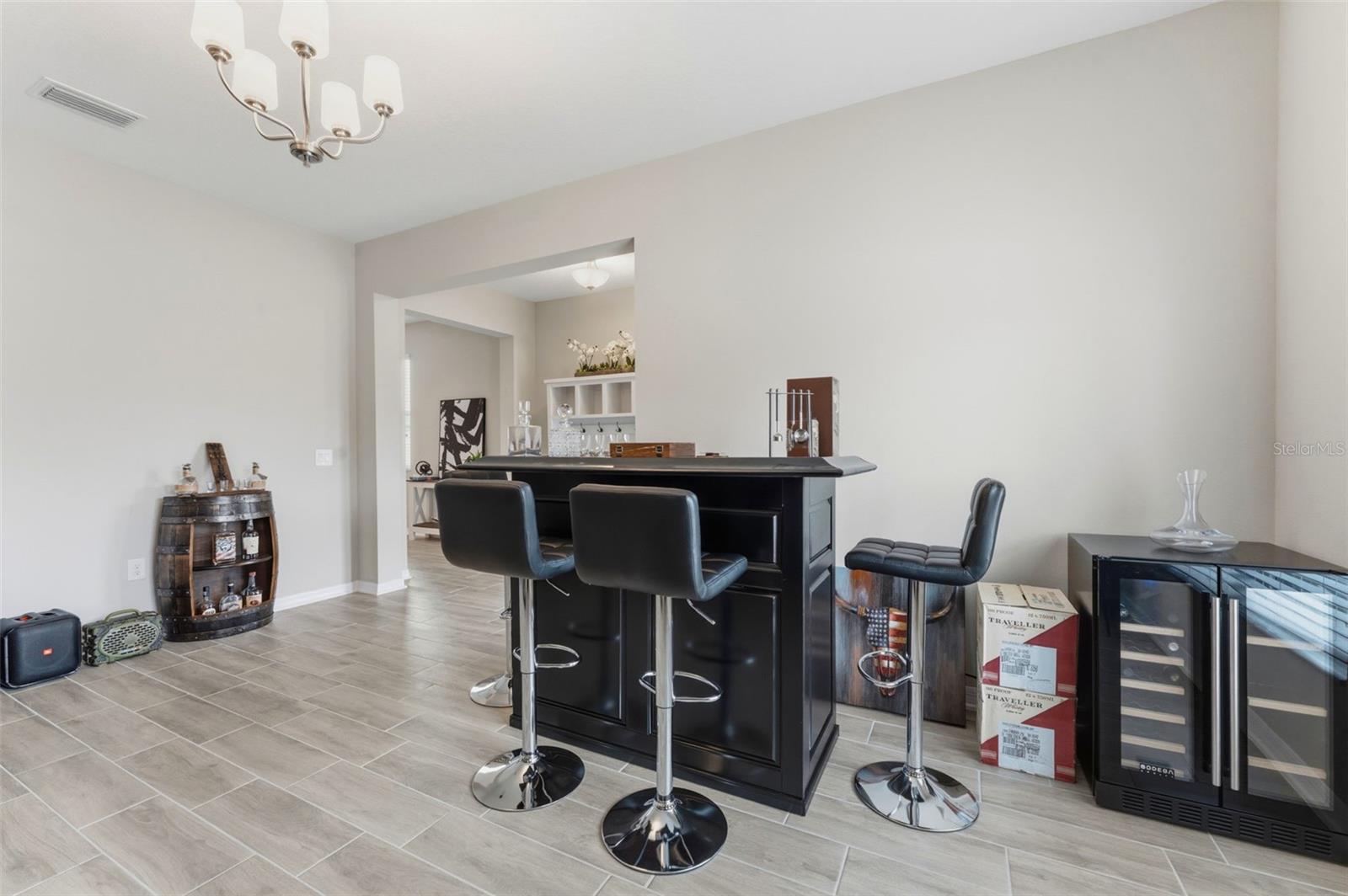 Image 14 of 50 For 12451 Nouveau Avenue