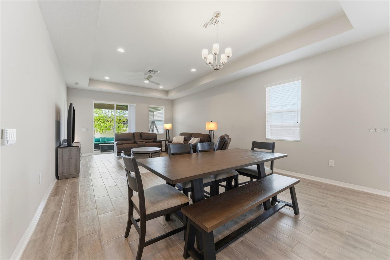 Image 17 of 50 For 12451 Nouveau Avenue