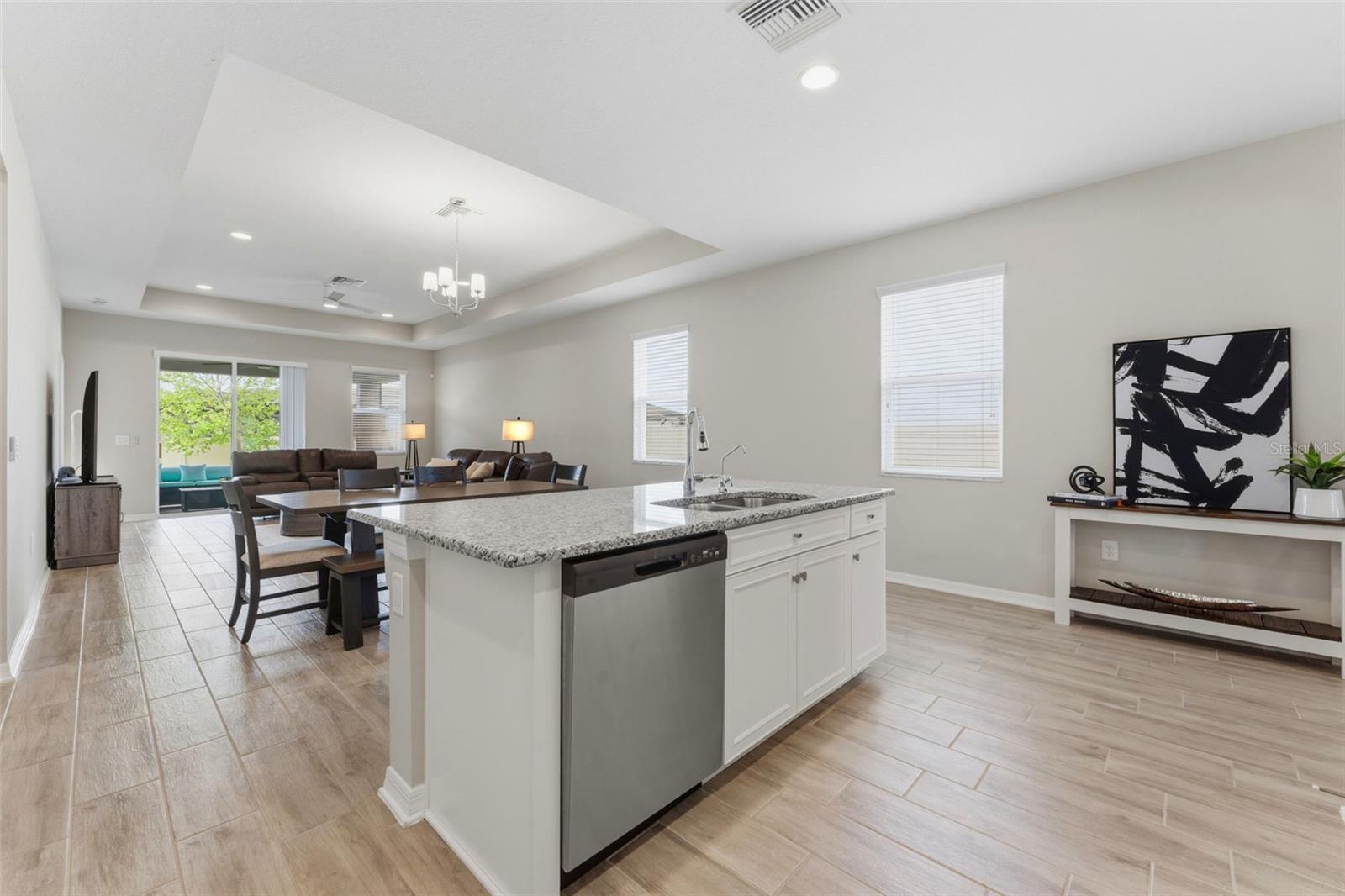 Image 18 of 50 For 12451 Nouveau Avenue