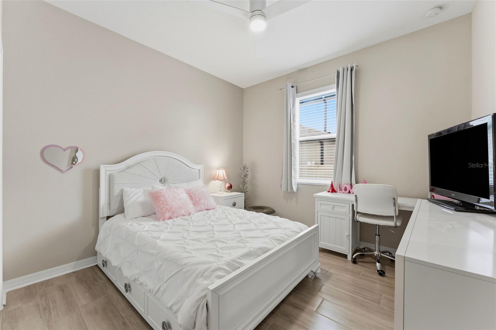 Image 25 of 50 For 12451 Nouveau Avenue