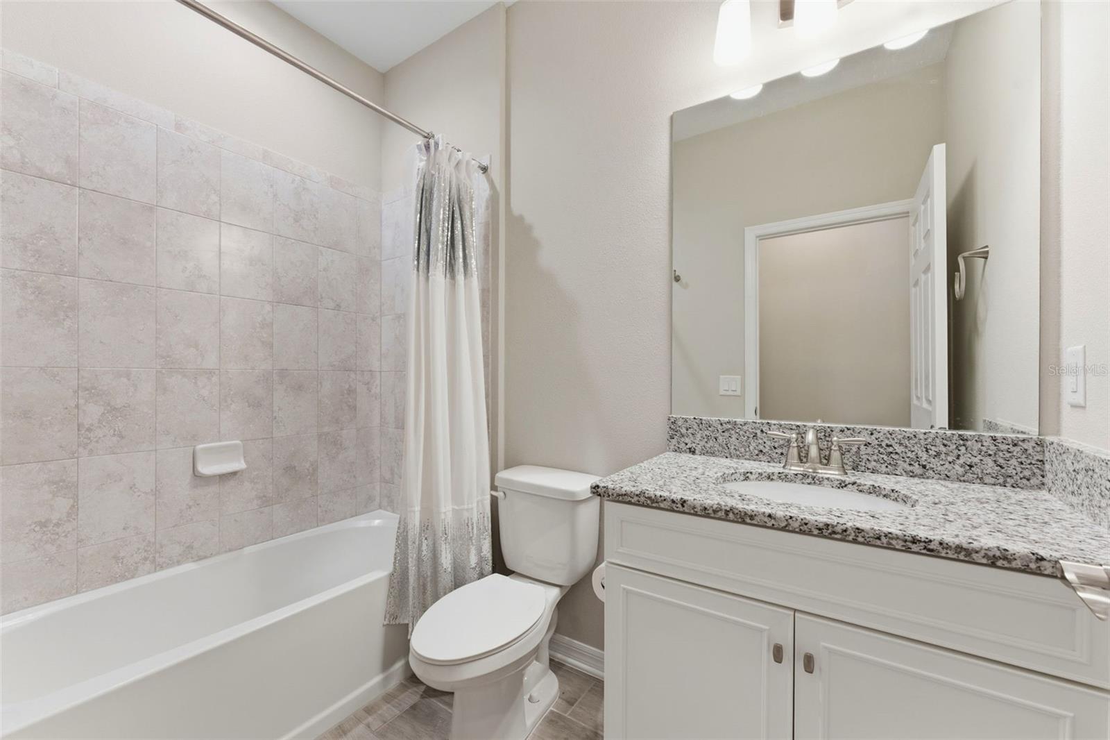 Image 28 of 50 For 12451 Nouveau Avenue