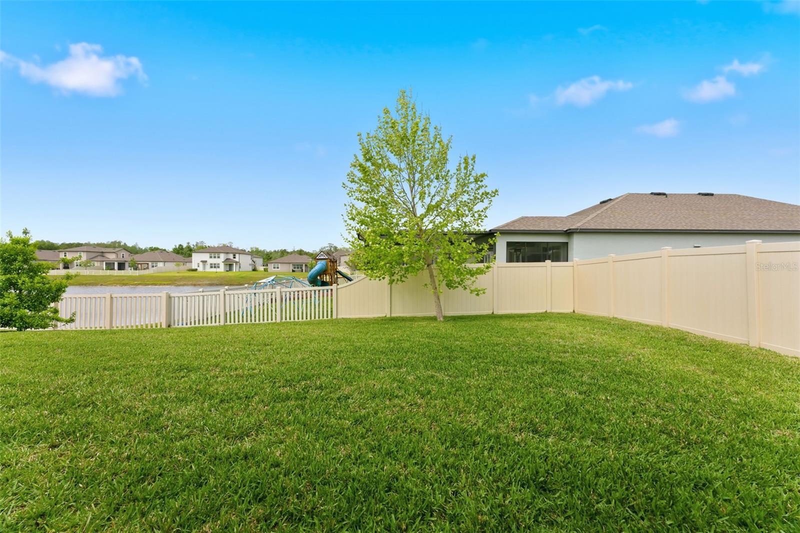 Image 39 of 50 For 12451 Nouveau Avenue