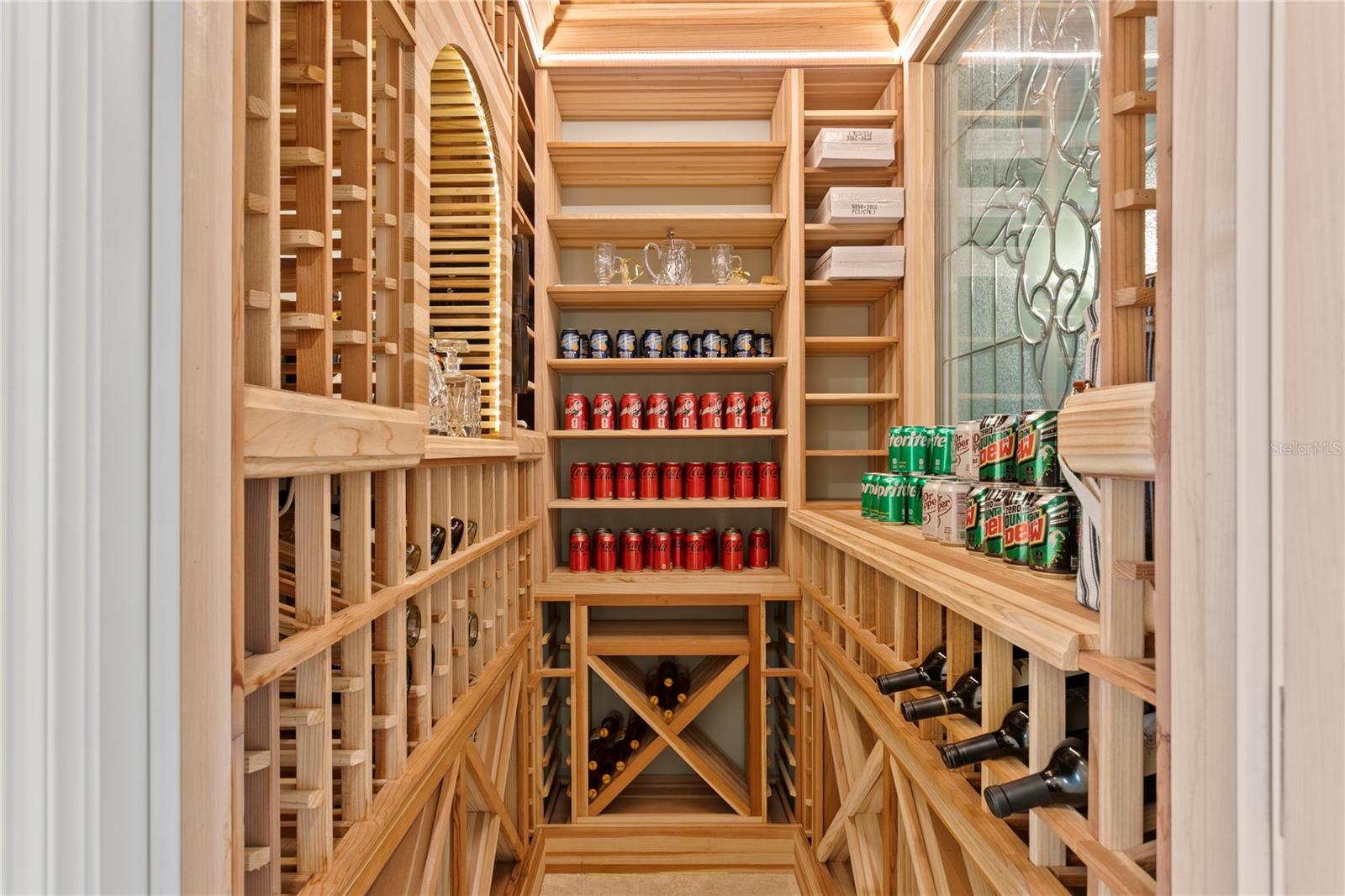 Image 13 of 100 For 52 Ladoga Avenue