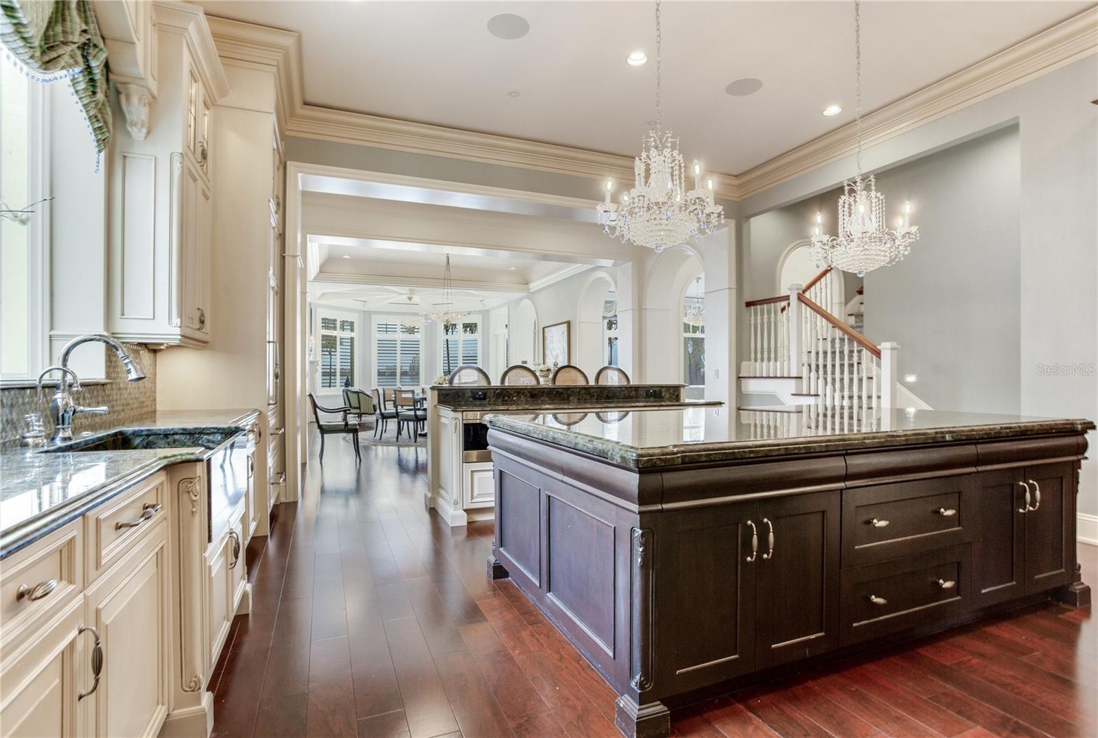 Image 22 of 100 For 52 Ladoga Avenue