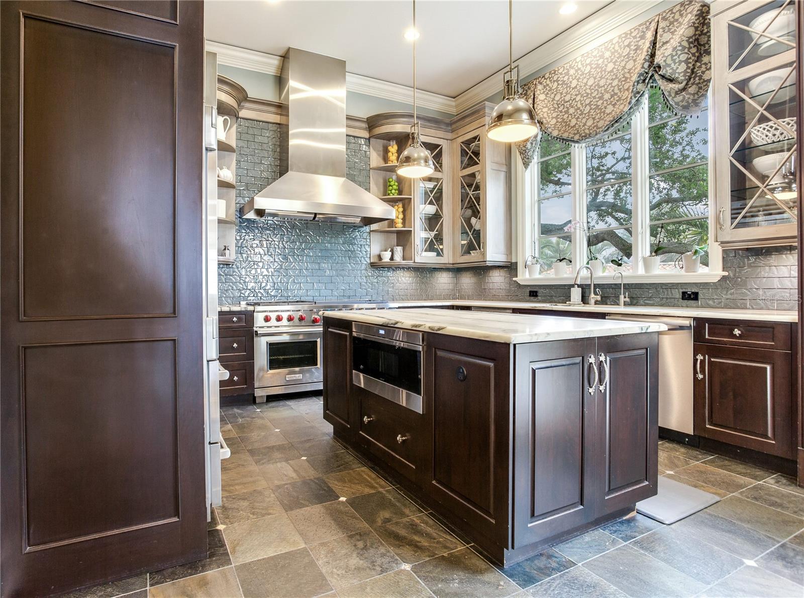 Image 24 of 100 For 52 Ladoga Avenue