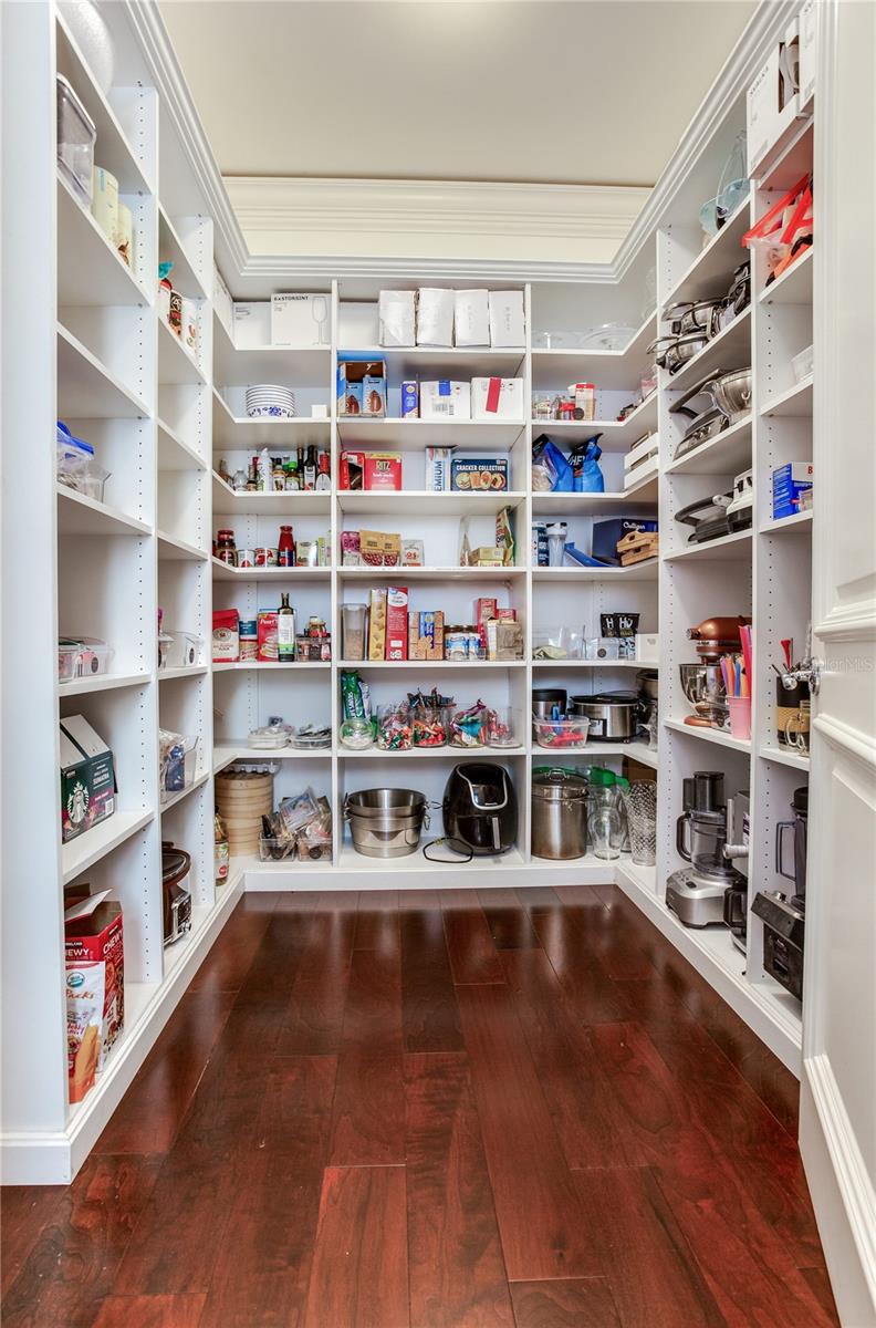 Image 26 of 100 For 52 Ladoga Avenue