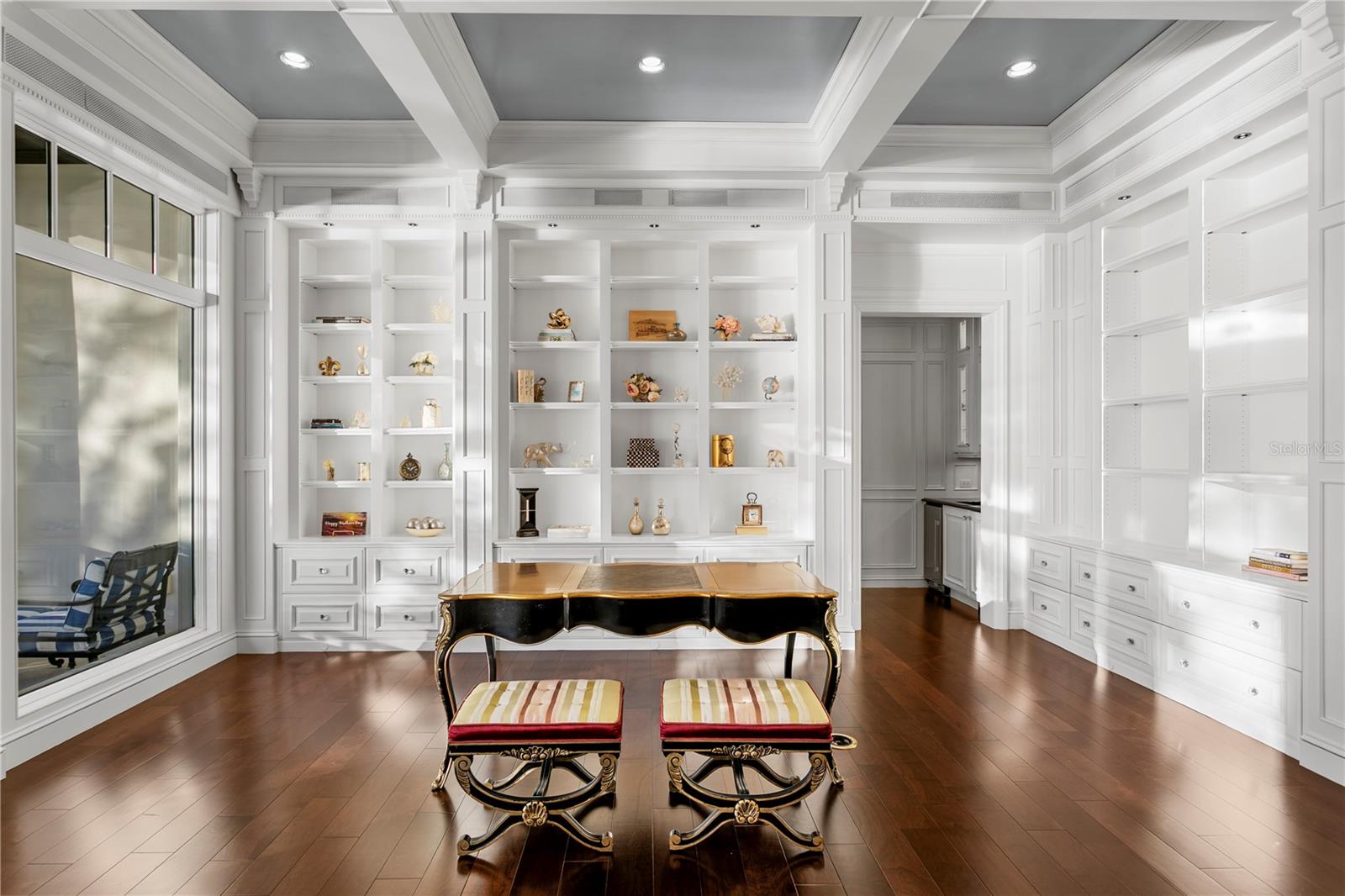 Image 32 of 100 For 52 Ladoga Avenue