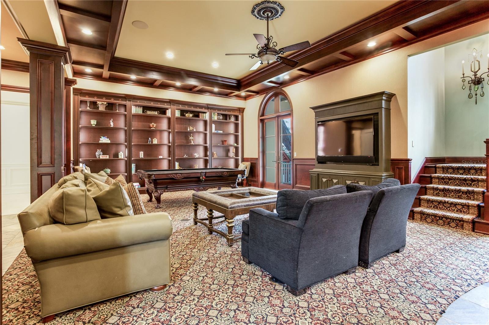 Image 39 of 100 For 52 Ladoga Avenue