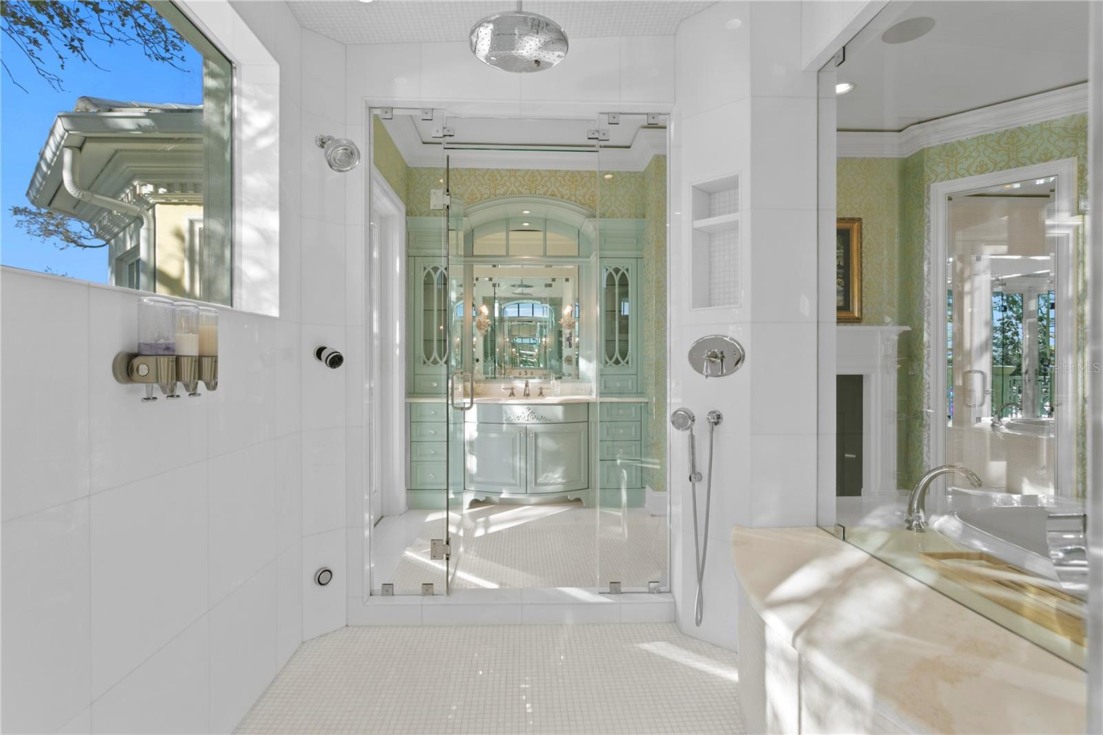 Image 51 of 100 For 52 Ladoga Avenue