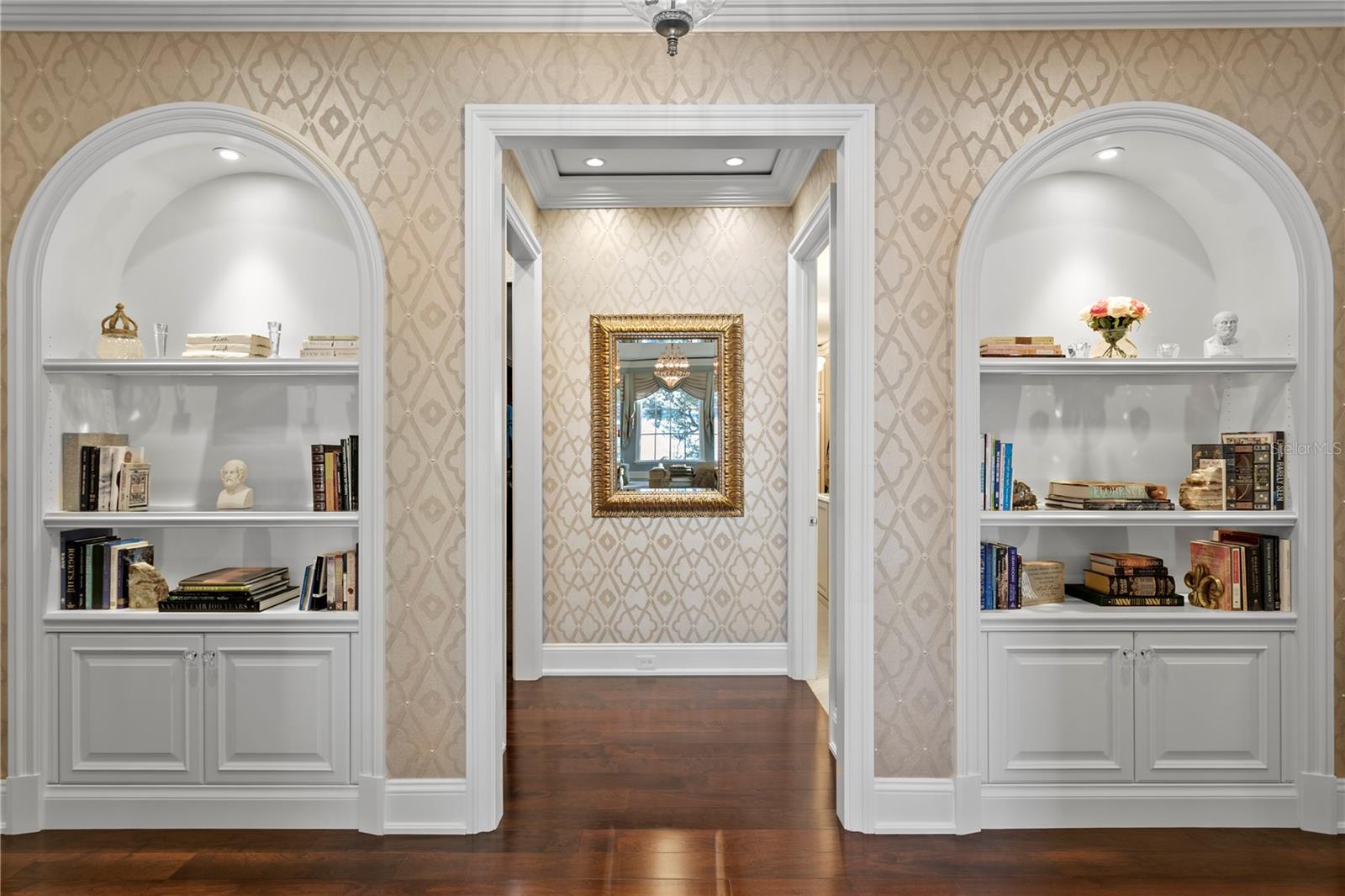 Image 54 of 100 For 52 Ladoga Avenue