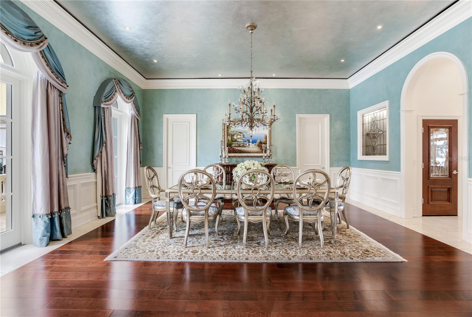 Image 9 of 100 For 52 Ladoga Avenue