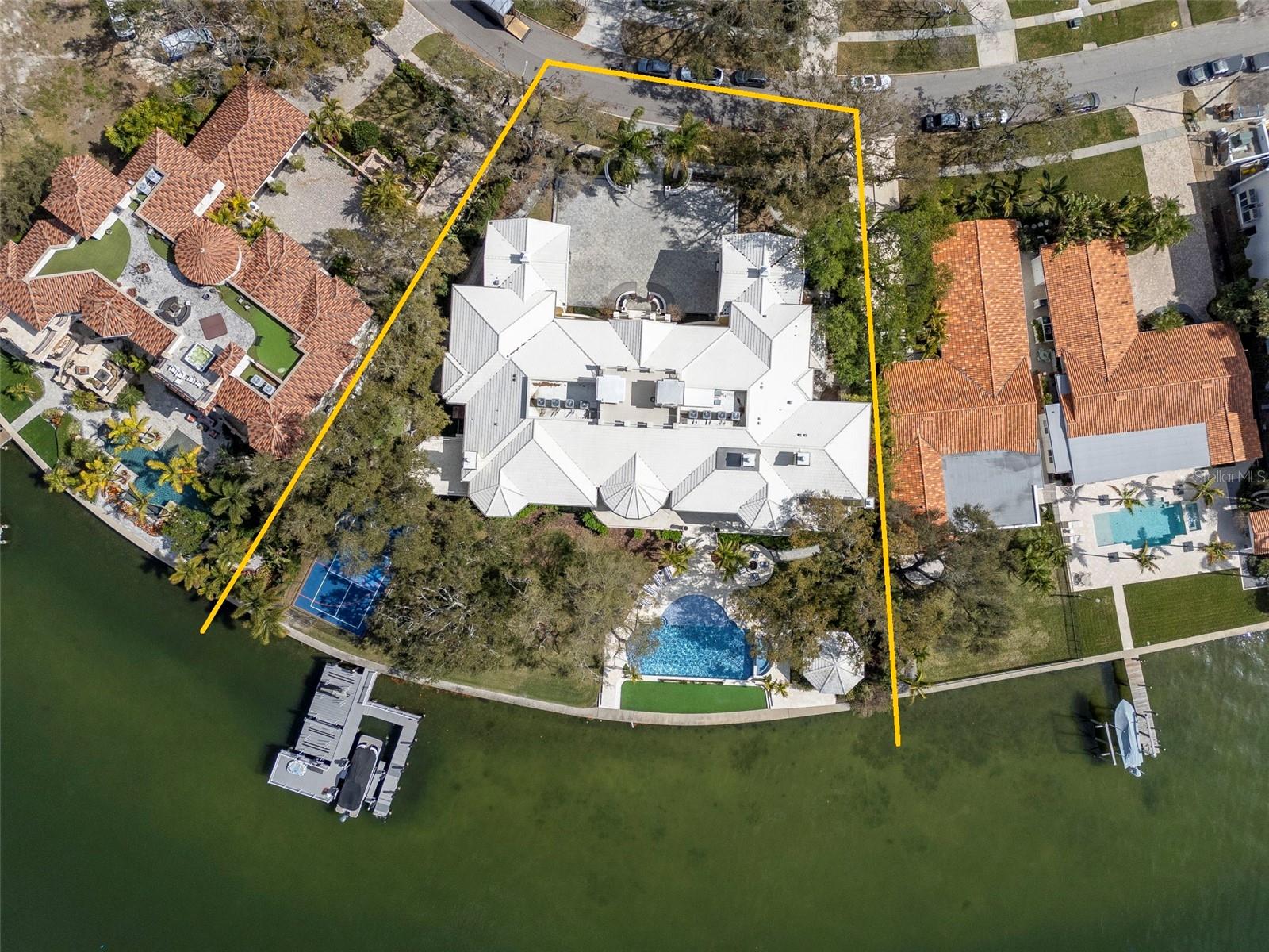 Image 98 of 100 For 52 Ladoga Avenue