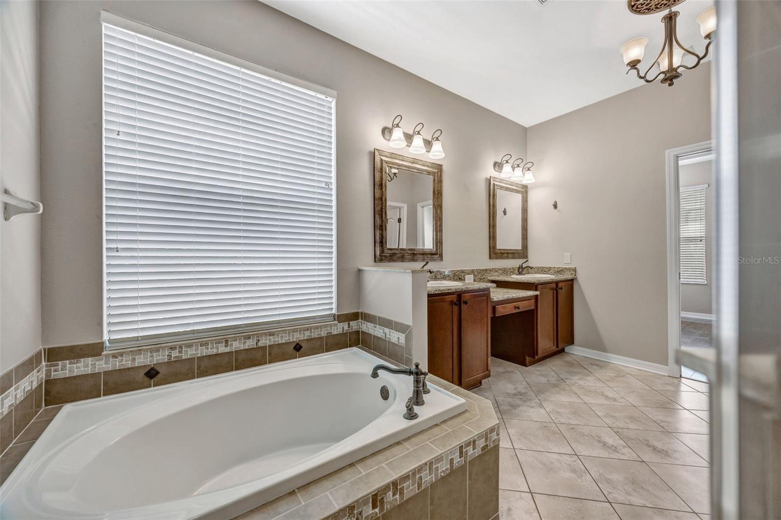 Image 23 of 70 For 4017 Waterville Avenue