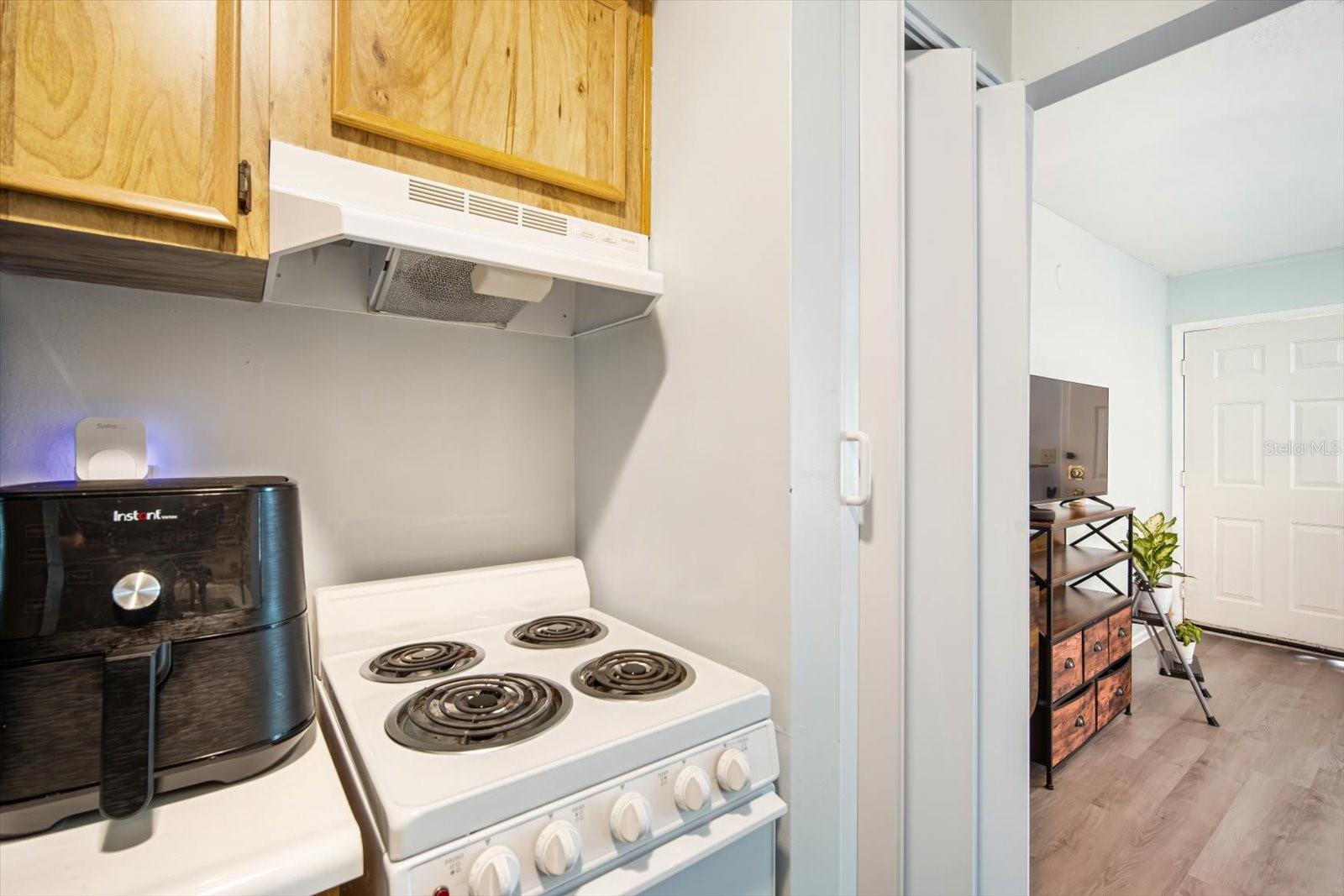 Image 5 of 20 For 4130 Dolphin Drive 203