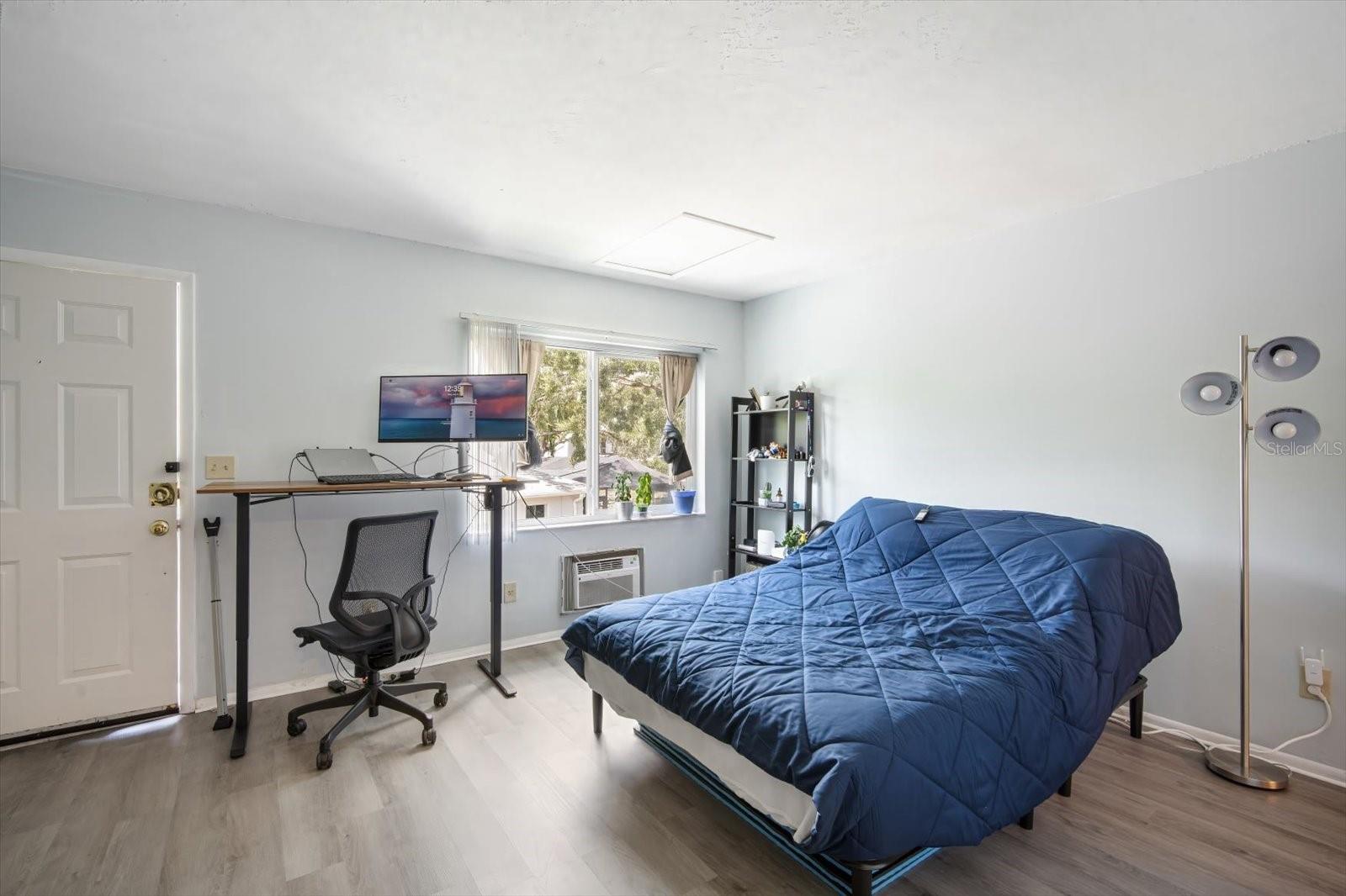 Image 6 of 20 For 4130 Dolphin Drive 203