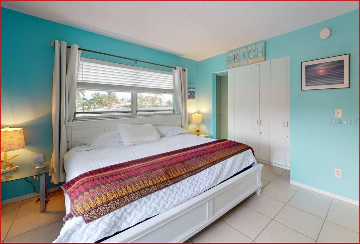 Image 13 of 35 For 11440 1st Street E 6