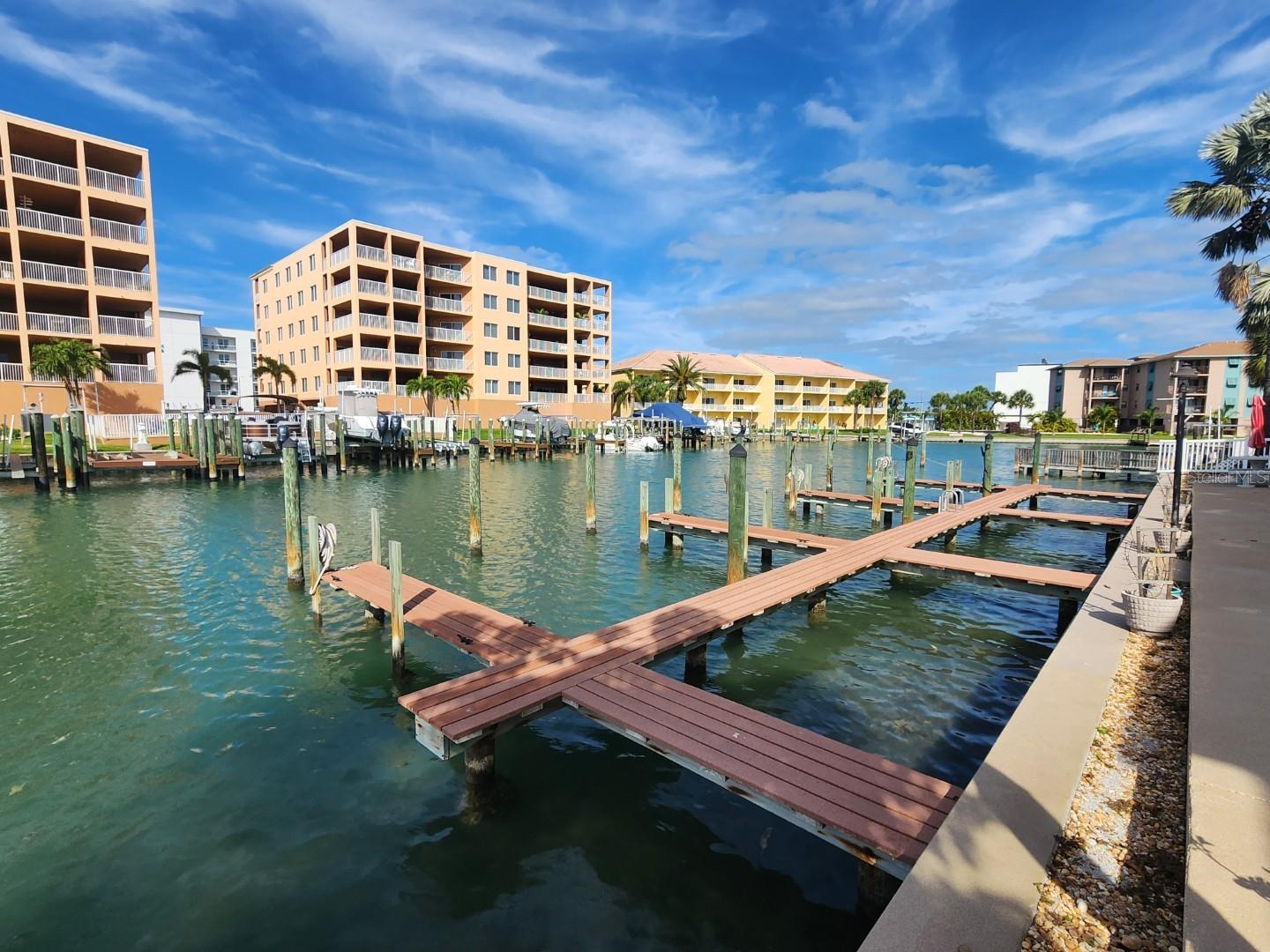 Image 20 of 35 For 11440 1st Street E 6