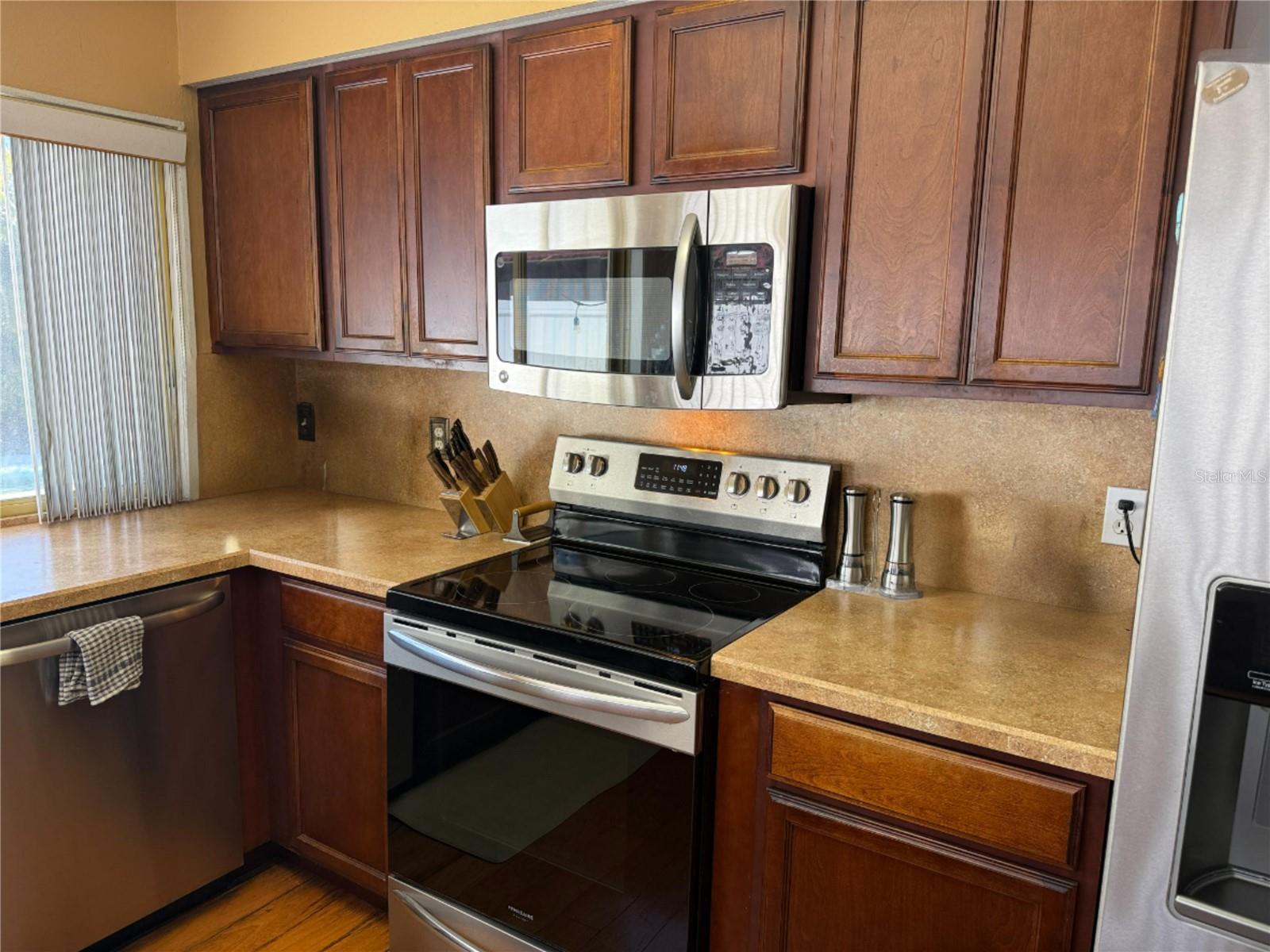 Image 12 of 26 For 7348 Brookview Circle