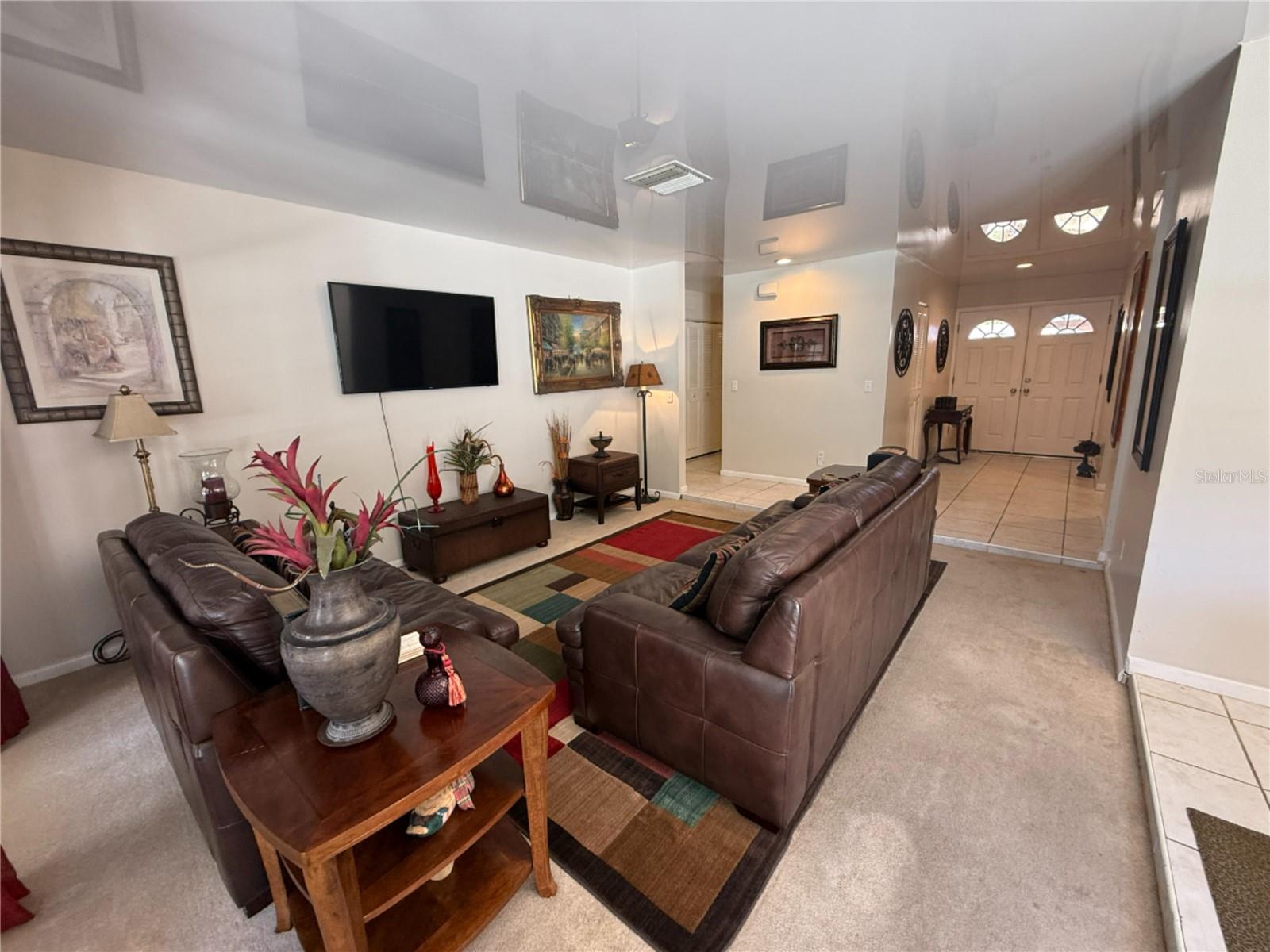 Image 8 of 26 For 7348 Brookview Circle