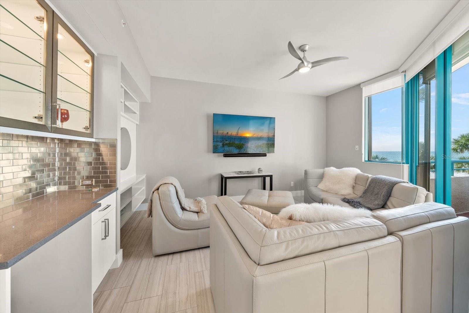 Image 10 of 48 For 1560 Gulf Boulevard 304