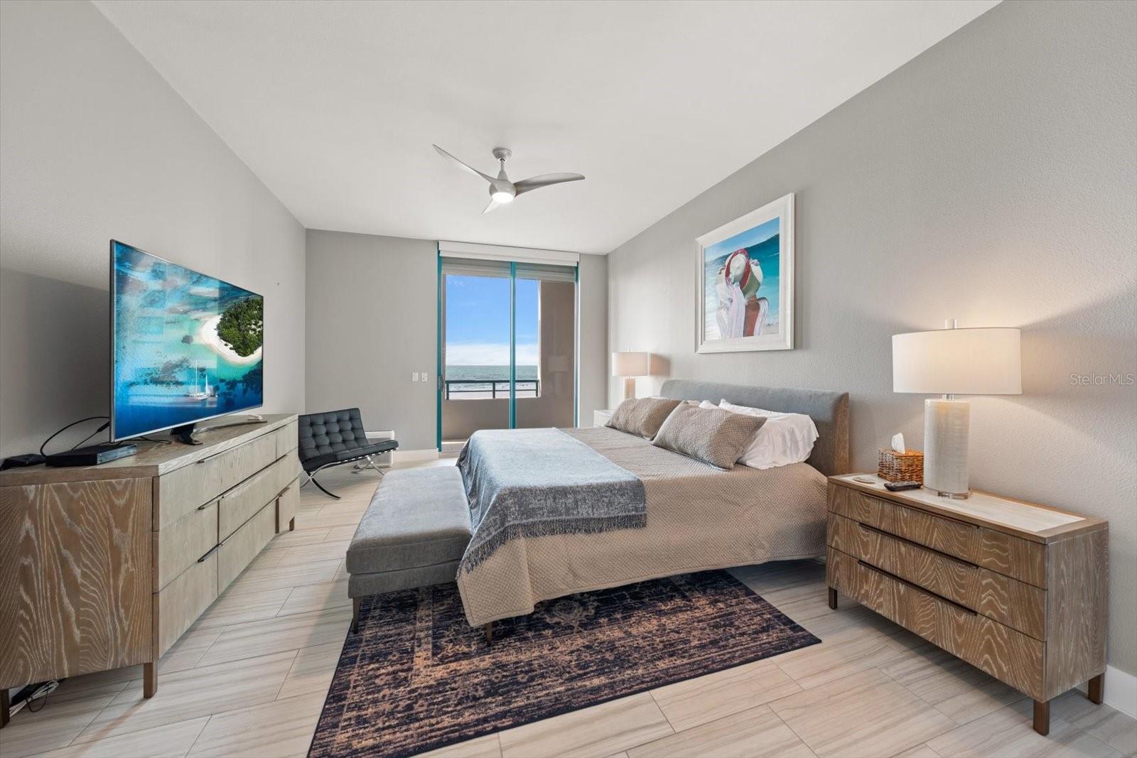 Image 12 of 48 For 1560 Gulf Boulevard 304