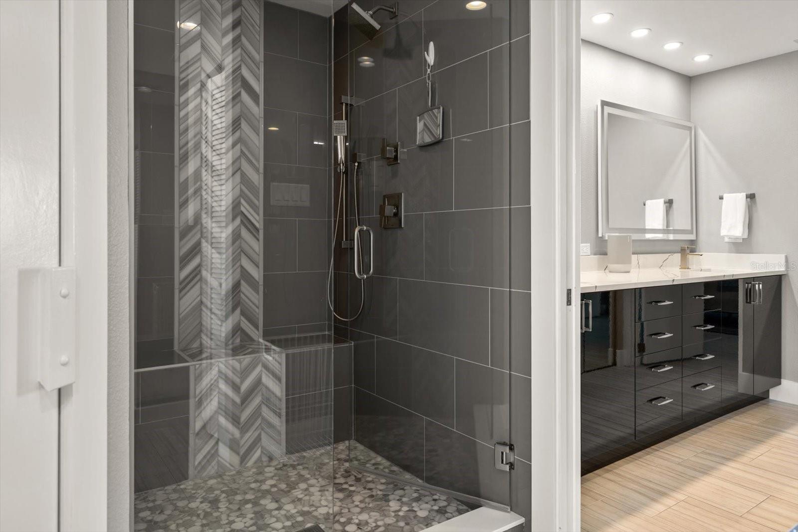 Image 15 of 48 For 1560 Gulf Boulevard 304