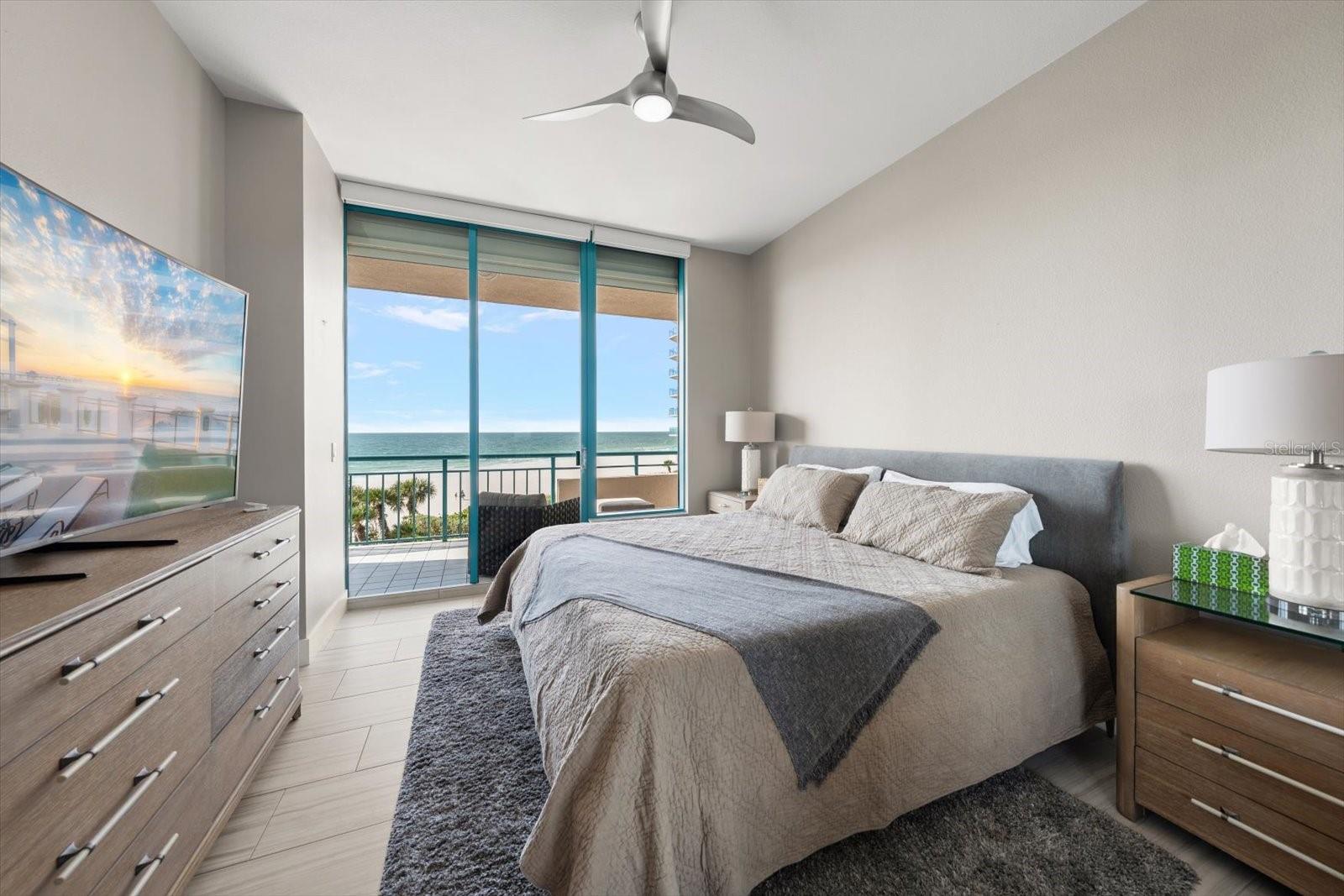 Image 18 of 48 For 1560 Gulf Boulevard 304