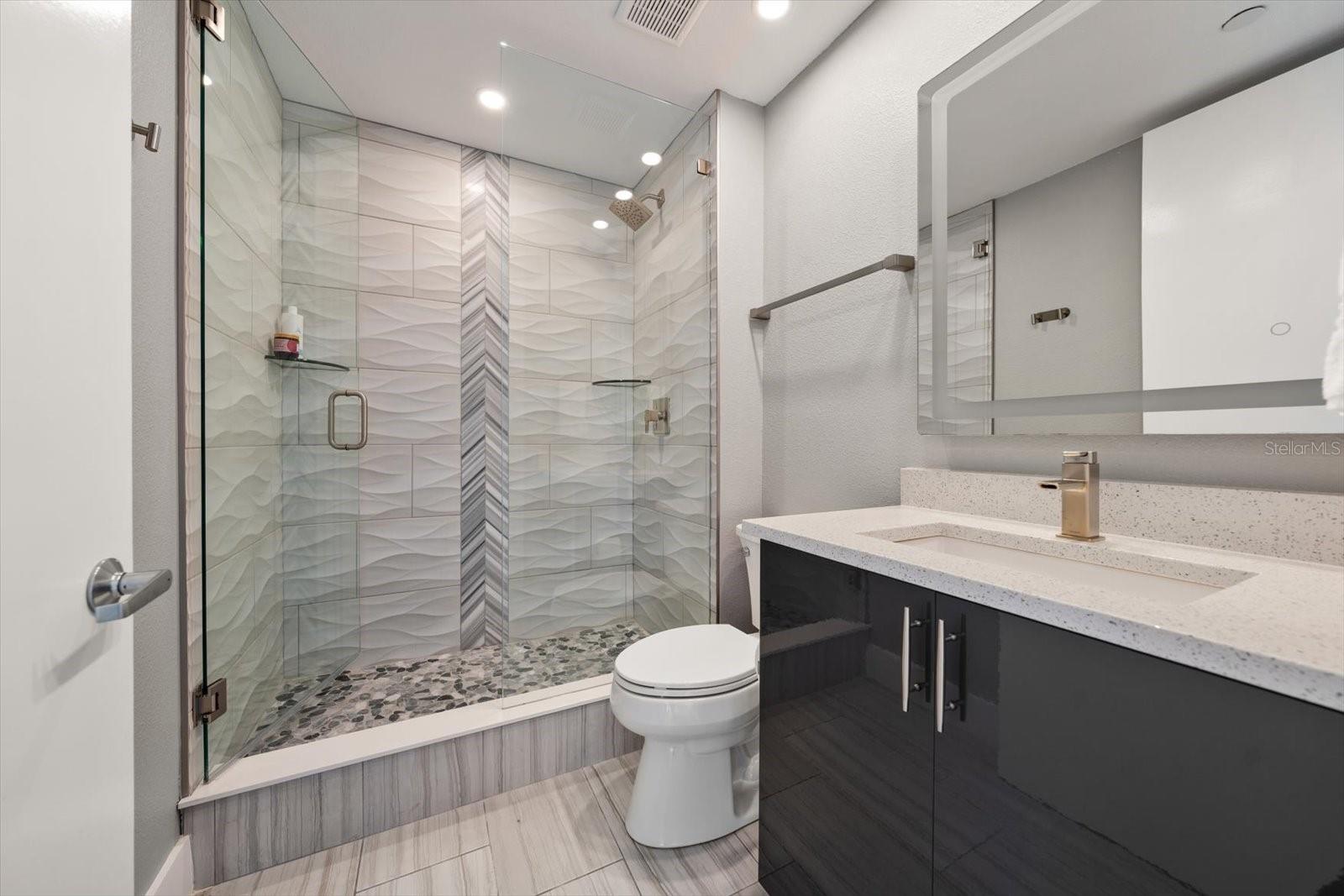 Image 20 of 48 For 1560 Gulf Boulevard 304