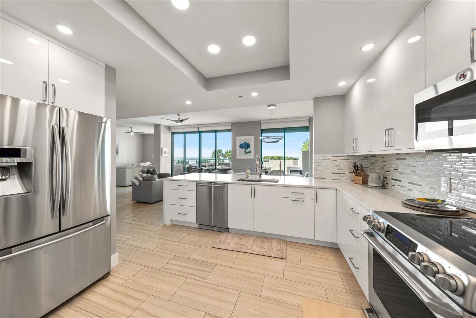 Image 7 of 48 For 1560 Gulf Boulevard 304