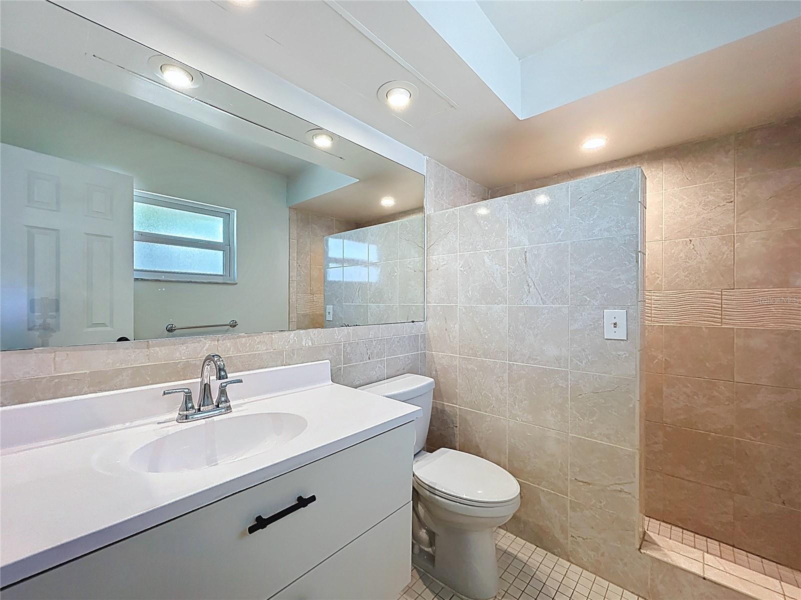 Image 19 of 42 For 8505 Jolly Roger Drive