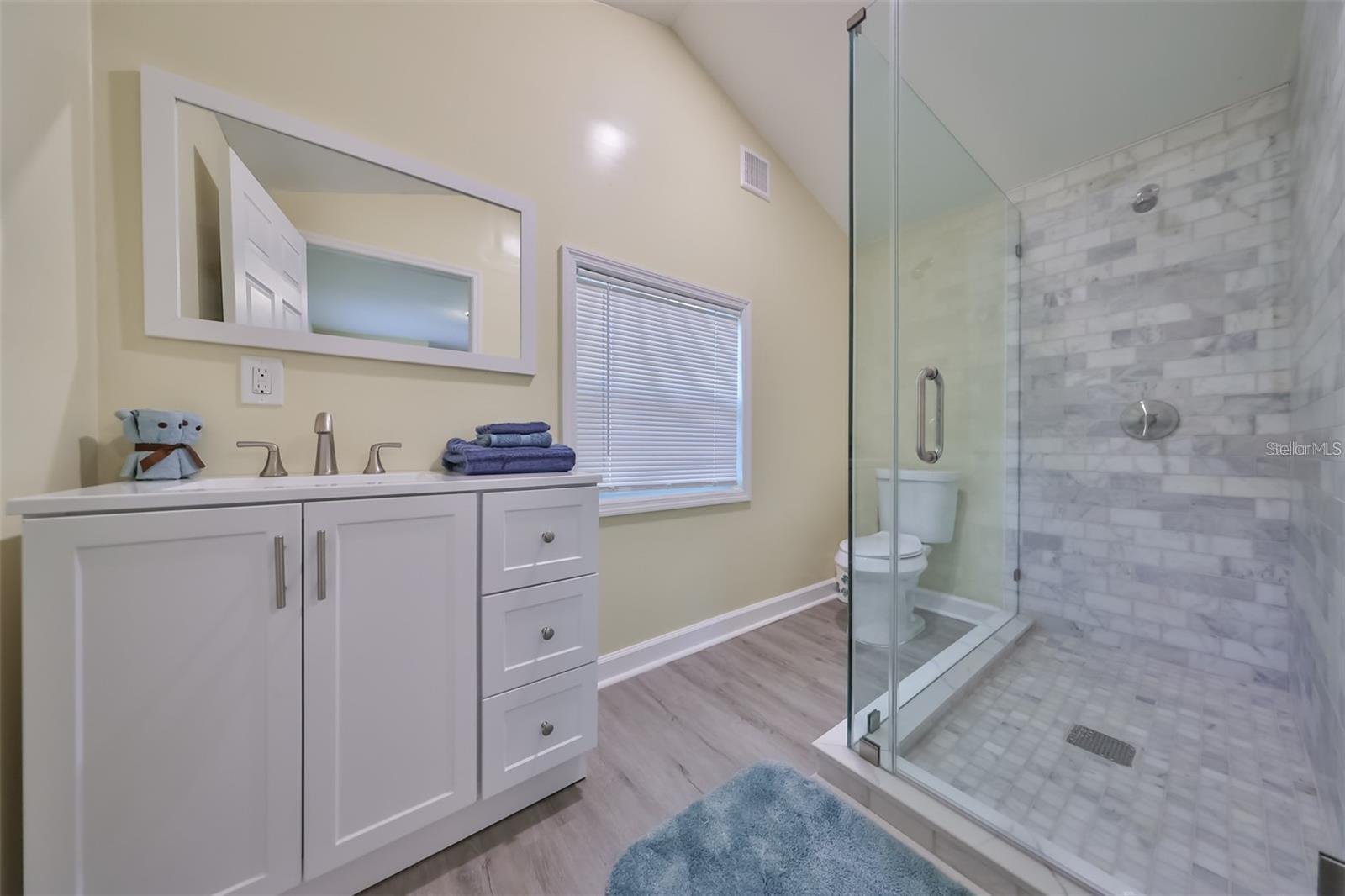 Image 2 of 9 For 5117 Rome Avenue