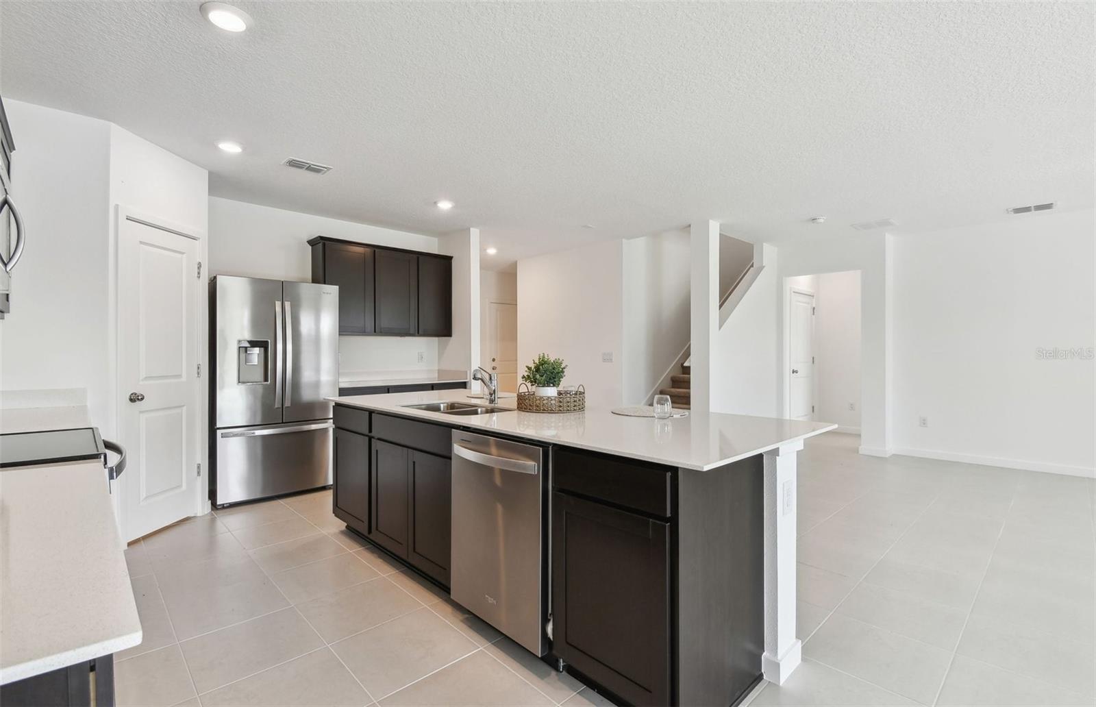 Image 3 of 18 For 10818 Sapphire Breeze Cove