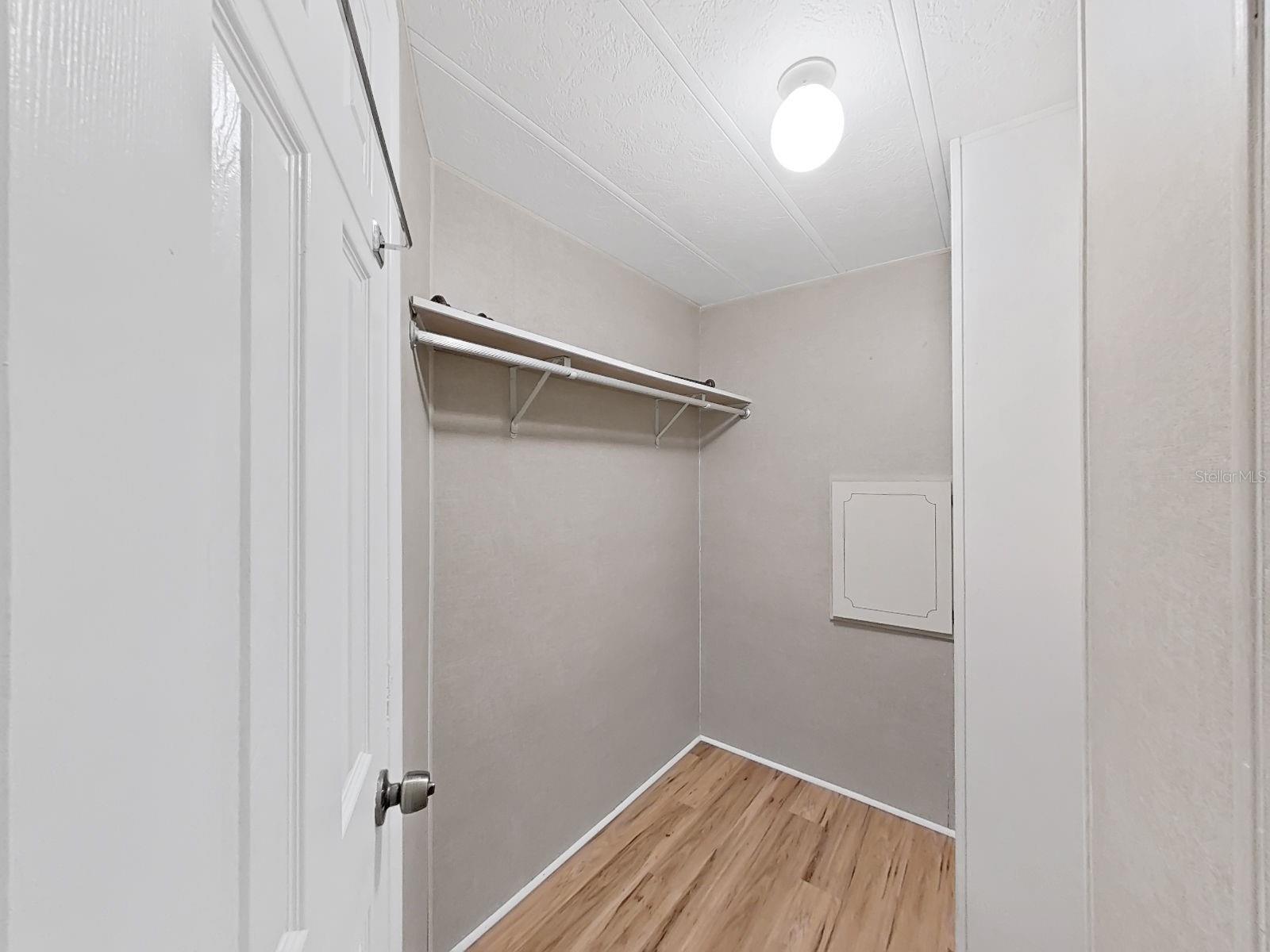 Image 14 of 25 For 12501 Ulmerton Road 77