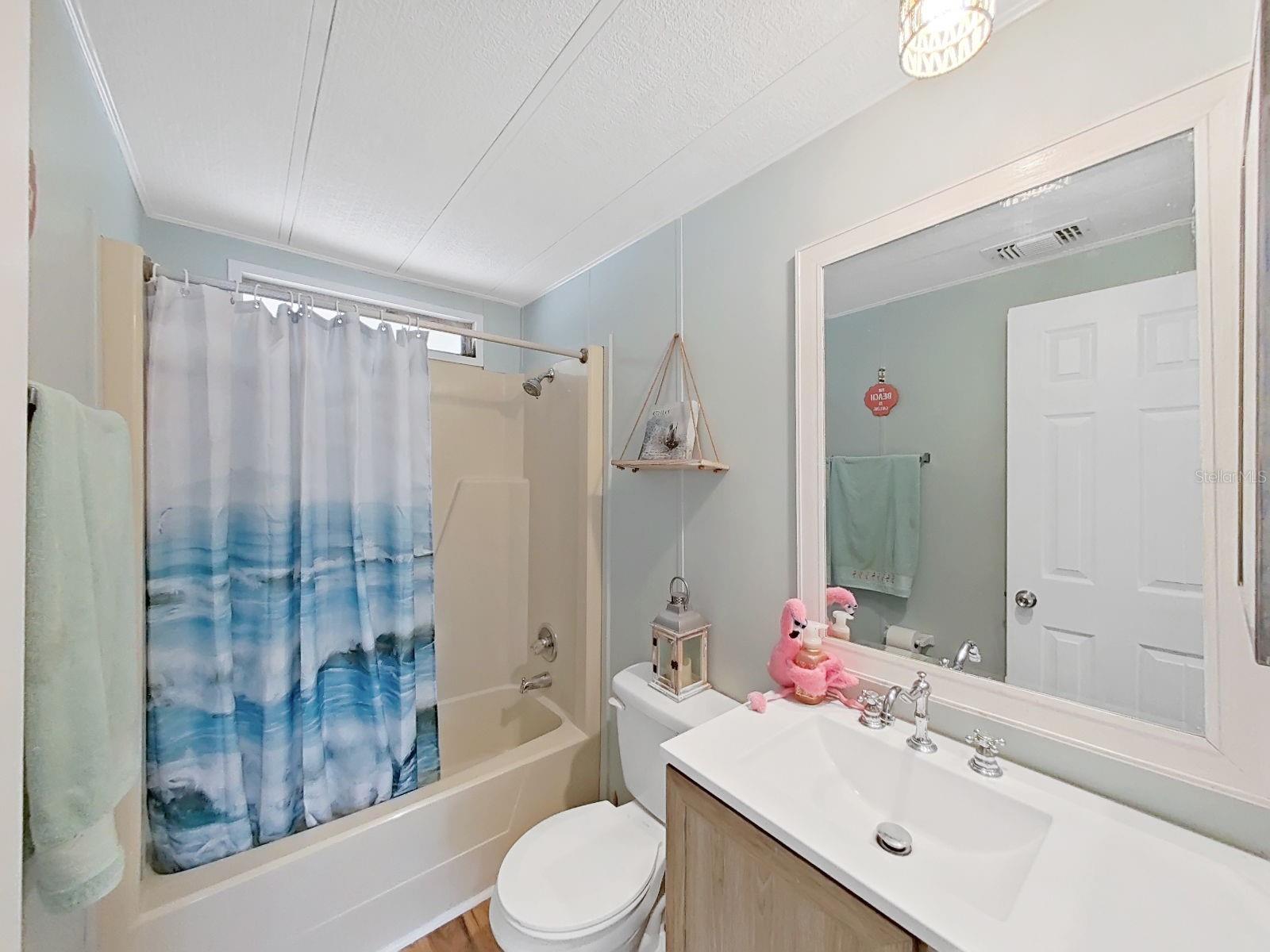 Image 17 of 25 For 12501 Ulmerton Road 77