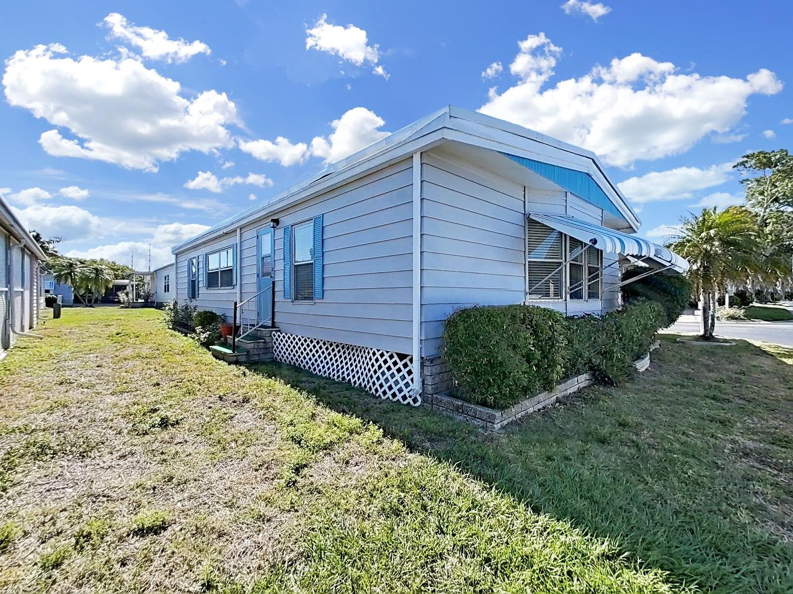 Image 19 of 25 For 12501 Ulmerton Road 77