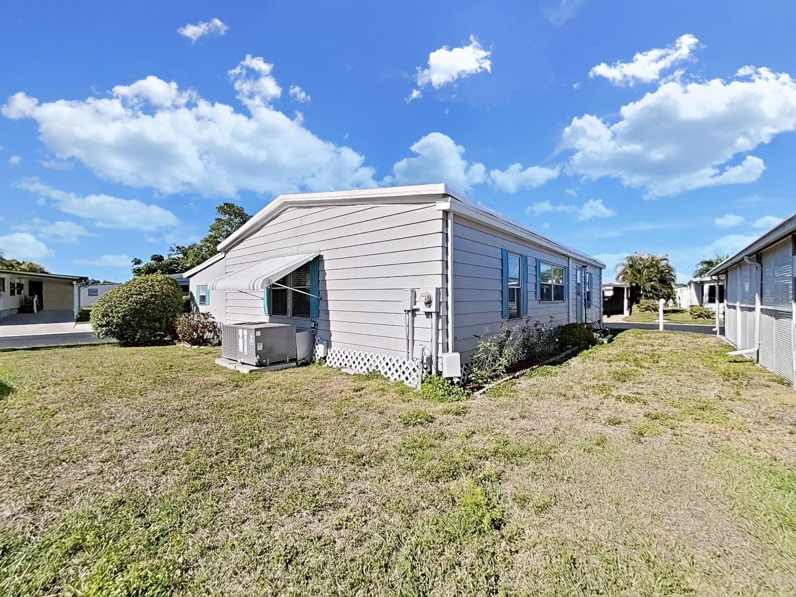 Image 20 of 25 For 12501 Ulmerton Road 77