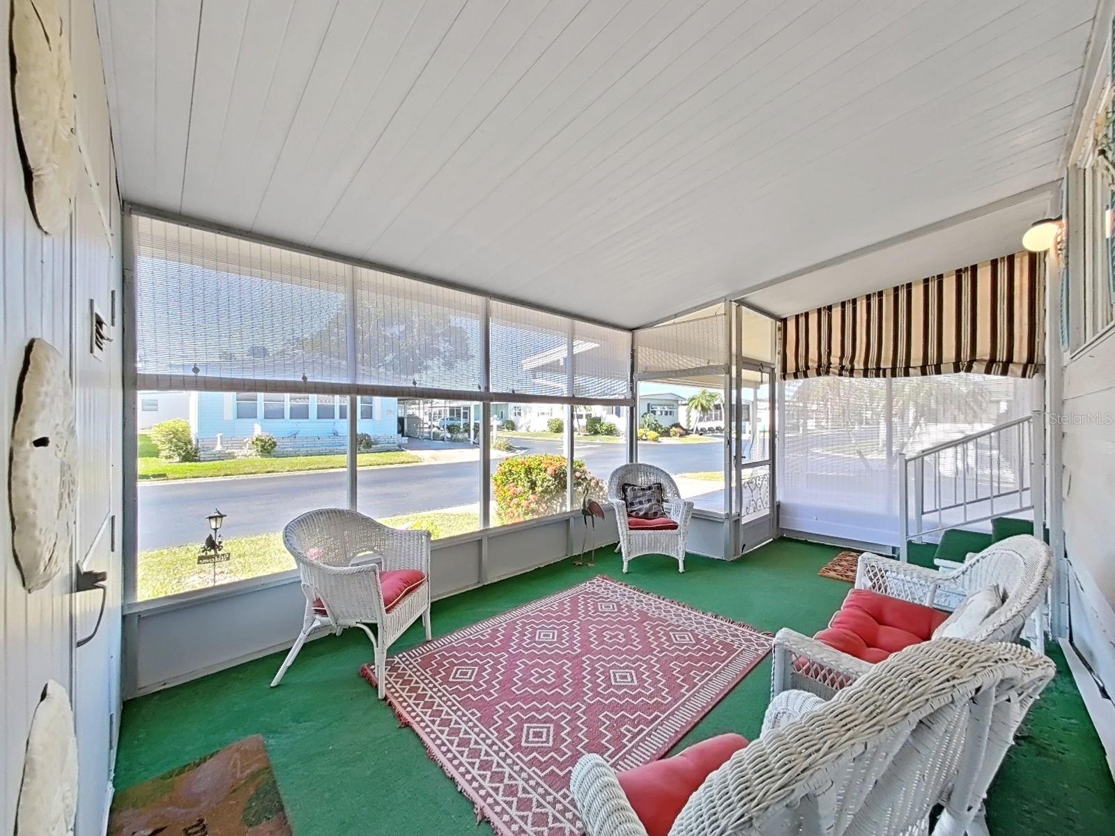 Image 5 of 25 For 12501 Ulmerton Road 77