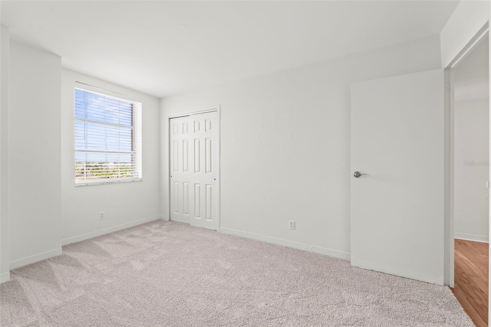 Image 25 of 41 For 10355 Paradise Boulevard 403