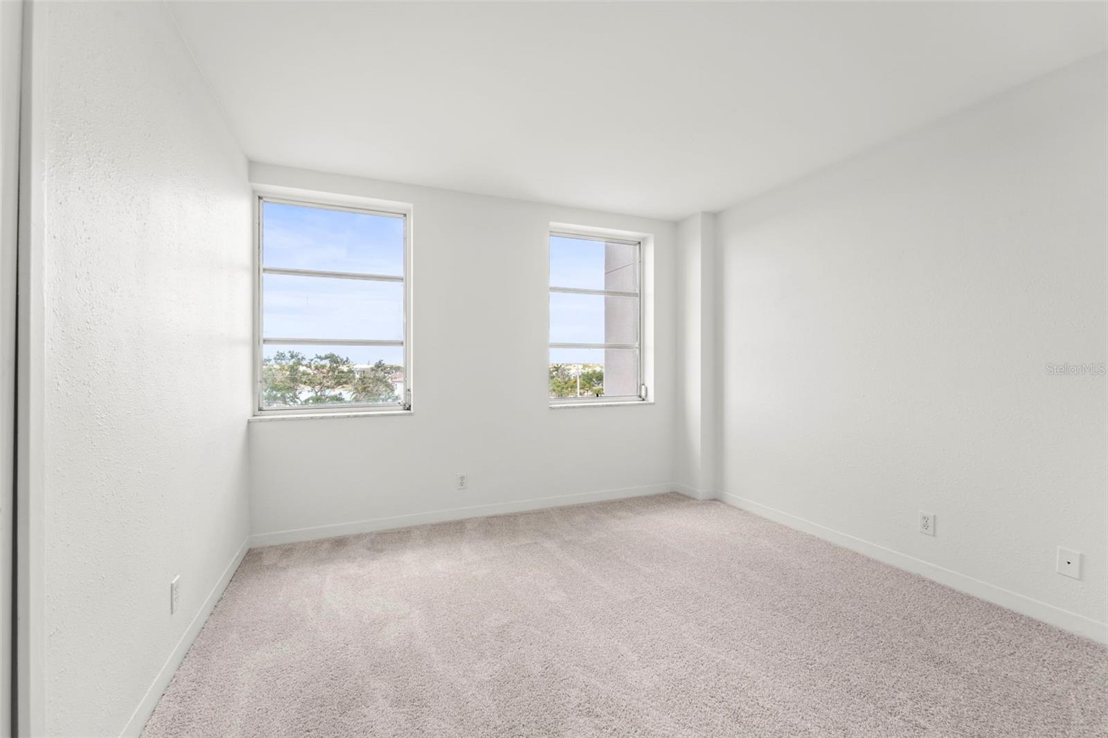 Image 29 of 41 For 10355 Paradise Boulevard 403