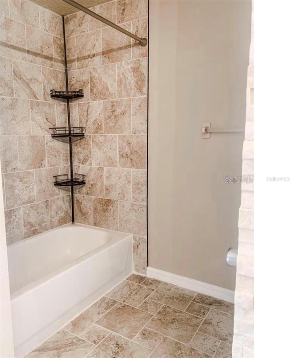 Image 5 of 9 For 501 Knights Run Avenue 2215