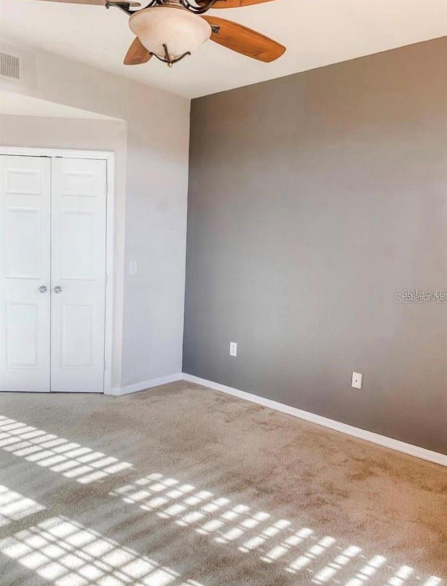 Image 6 of 9 For 501 Knights Run Avenue 2215