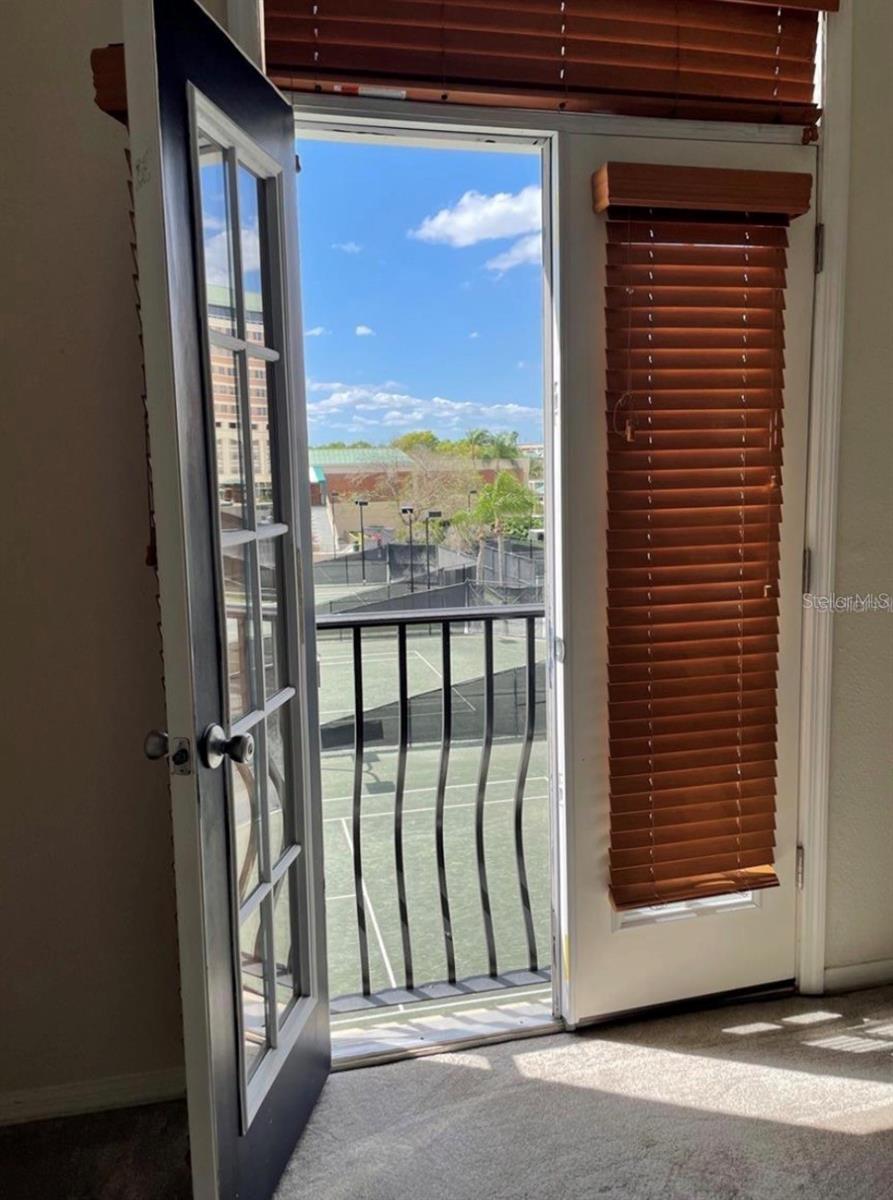 Image 7 of 9 For 501 Knights Run Avenue 2215