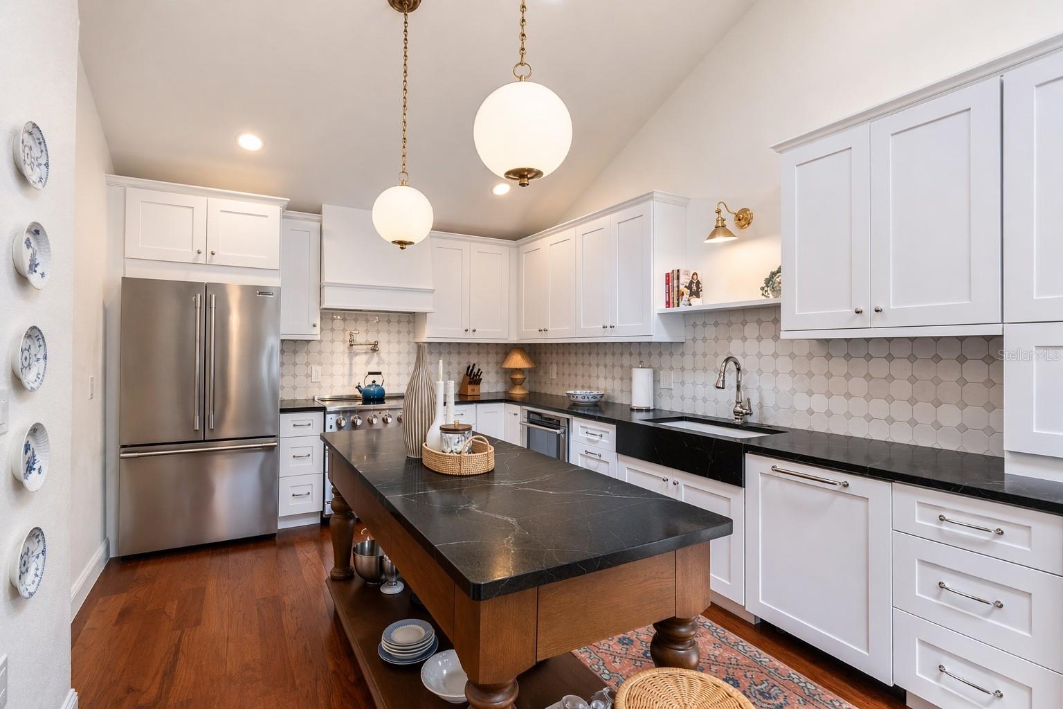 Image 15 of 38 For 815 Kentucky Avenue