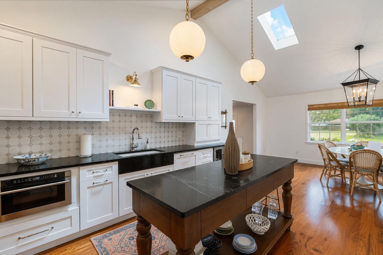 Image 17 of 38 For 815 Kentucky Avenue