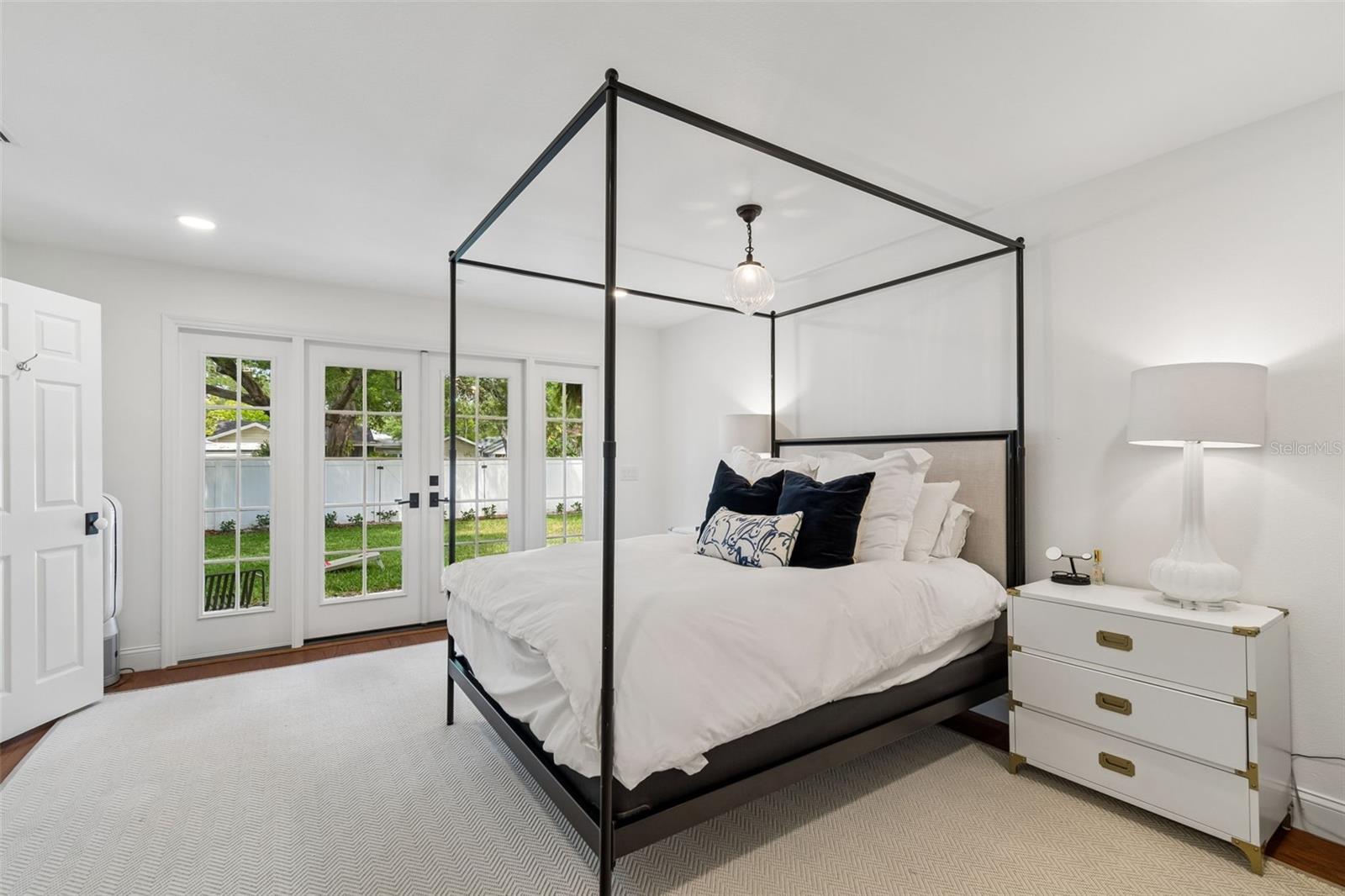 Image 18 of 38 For 815 Kentucky Avenue